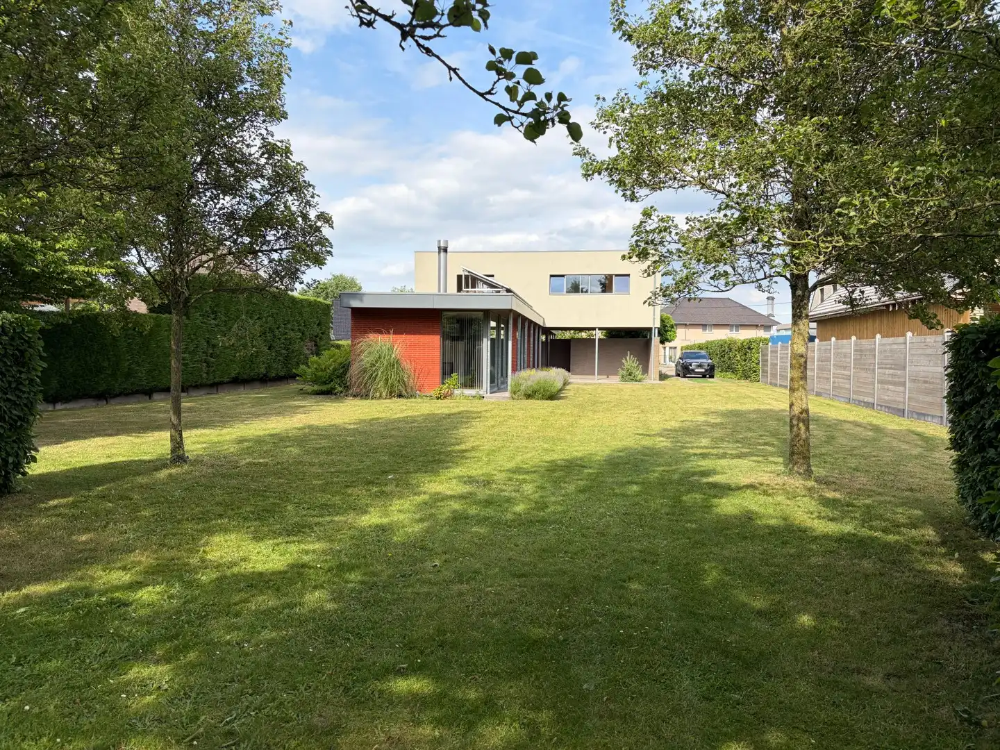 Prachtige, moderne villa gelegen op een groot perceel met prachtig uitzicht en stuk landbouwgrond foto 8