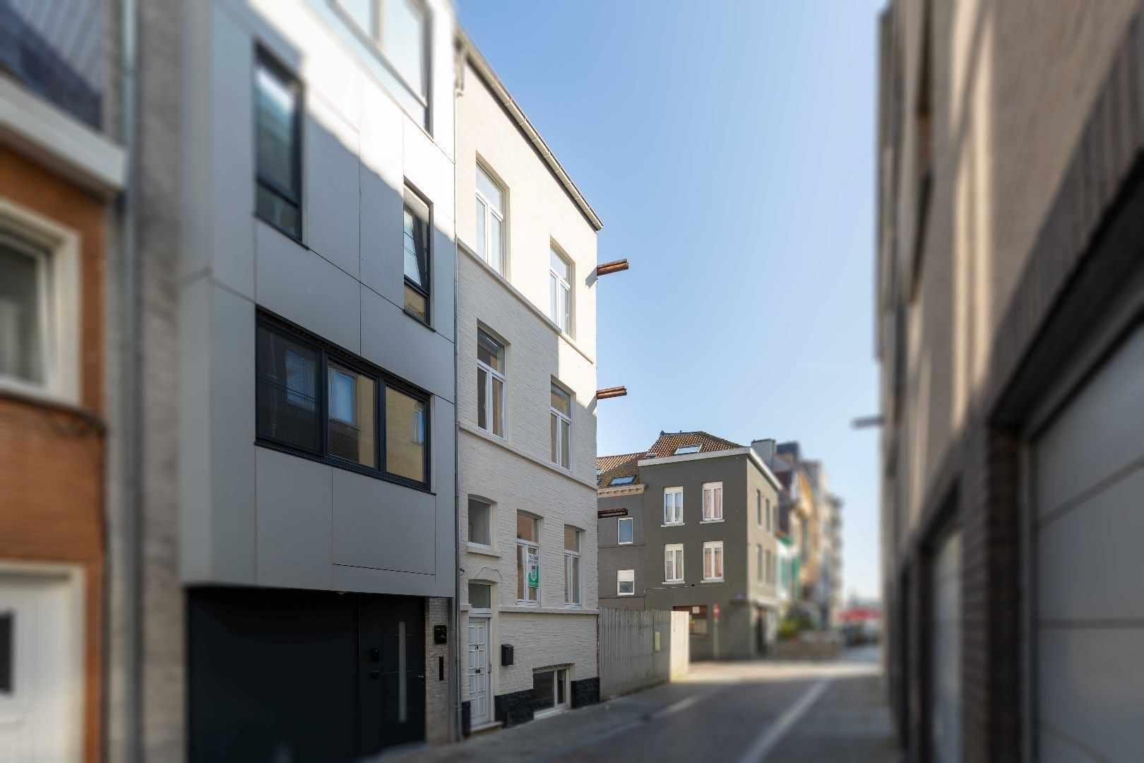 Volledig gerenoveerde woning in centrum Oostende!  foto 2