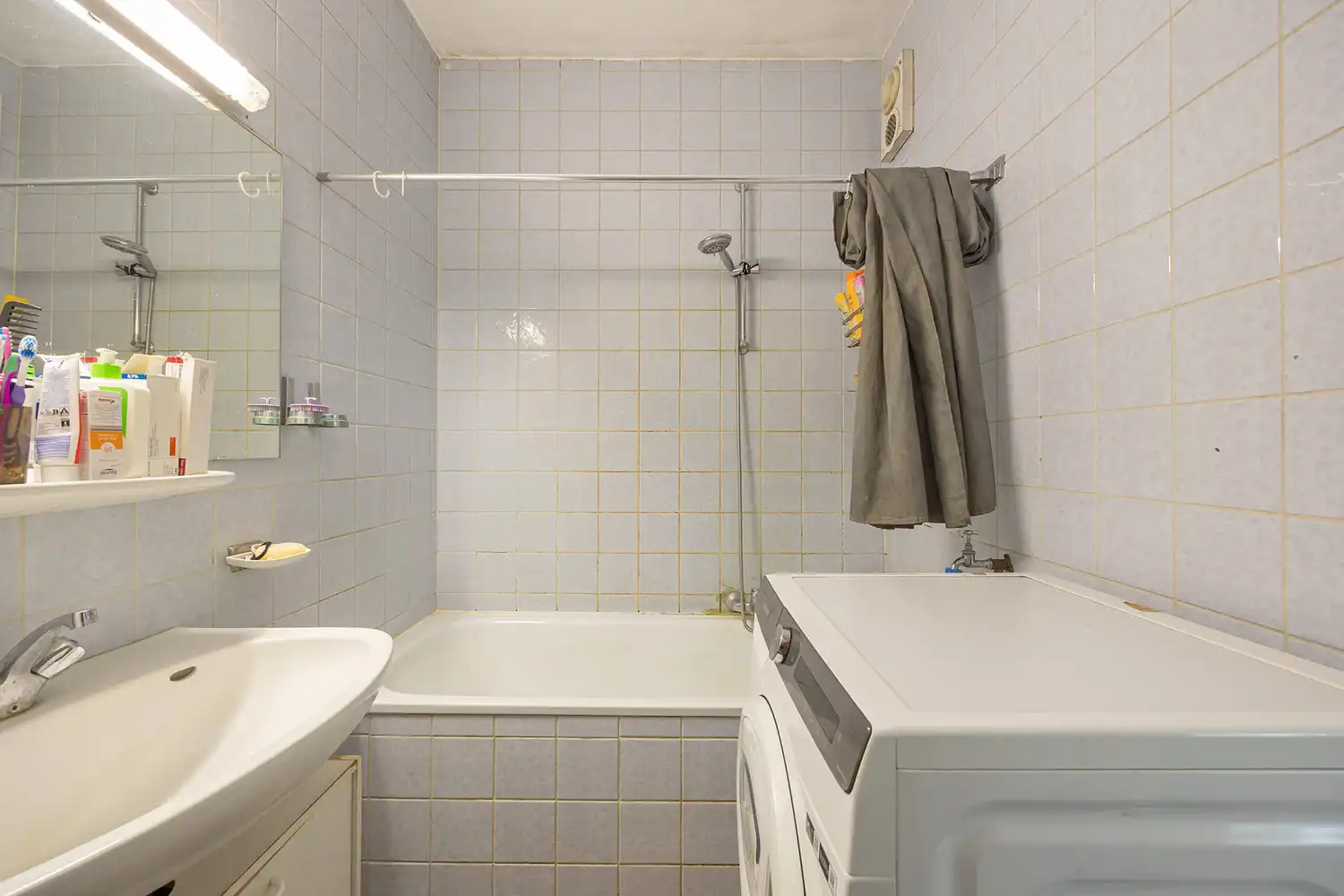 Ruim hoekappartement (3 SLK + terras) met enorm potentieel en groen zicht aan het Rivierenhof te Deurne-Zuid foto 22