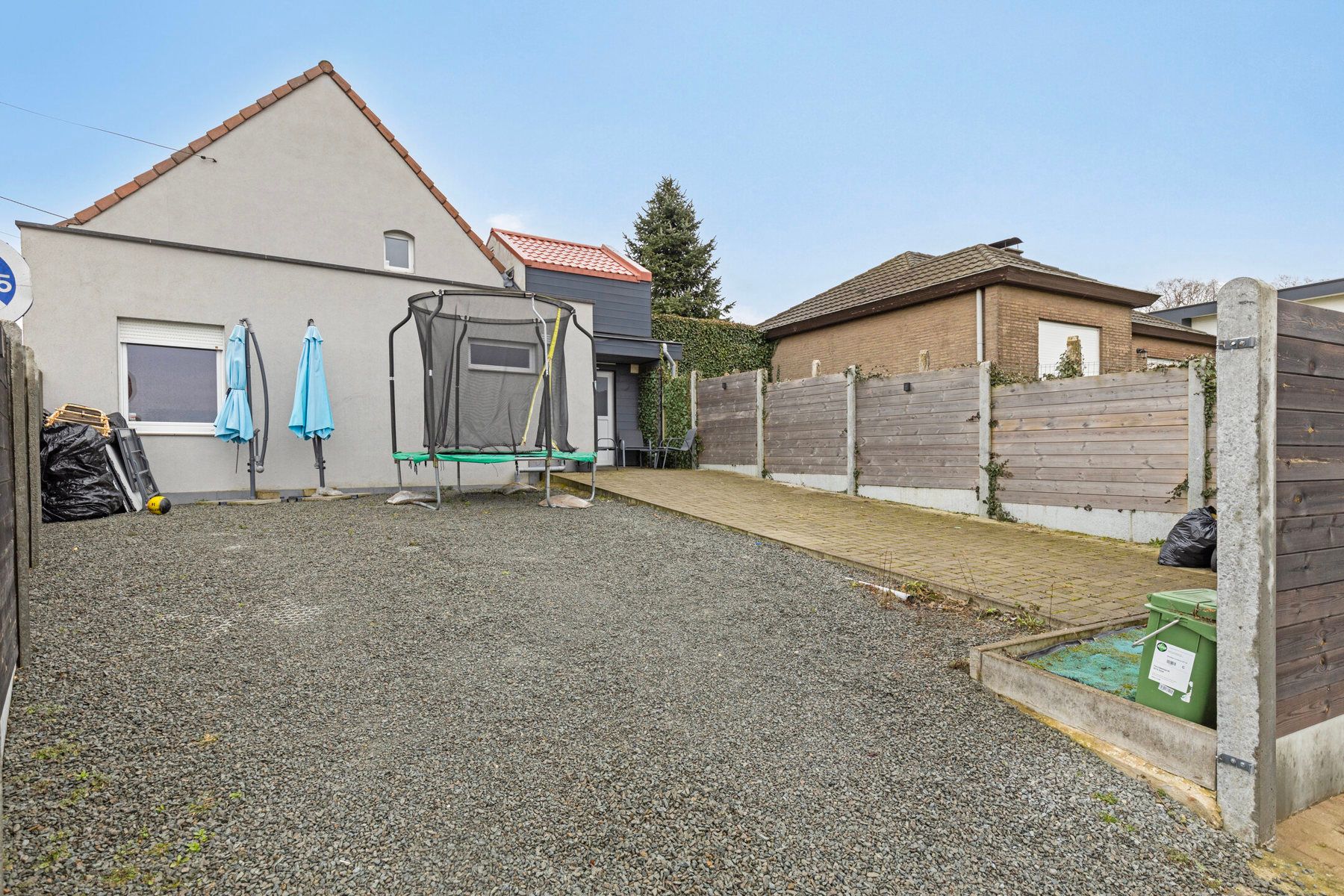 Instapklare woning met 3 slaapkamers en 2 badkamers foto 19