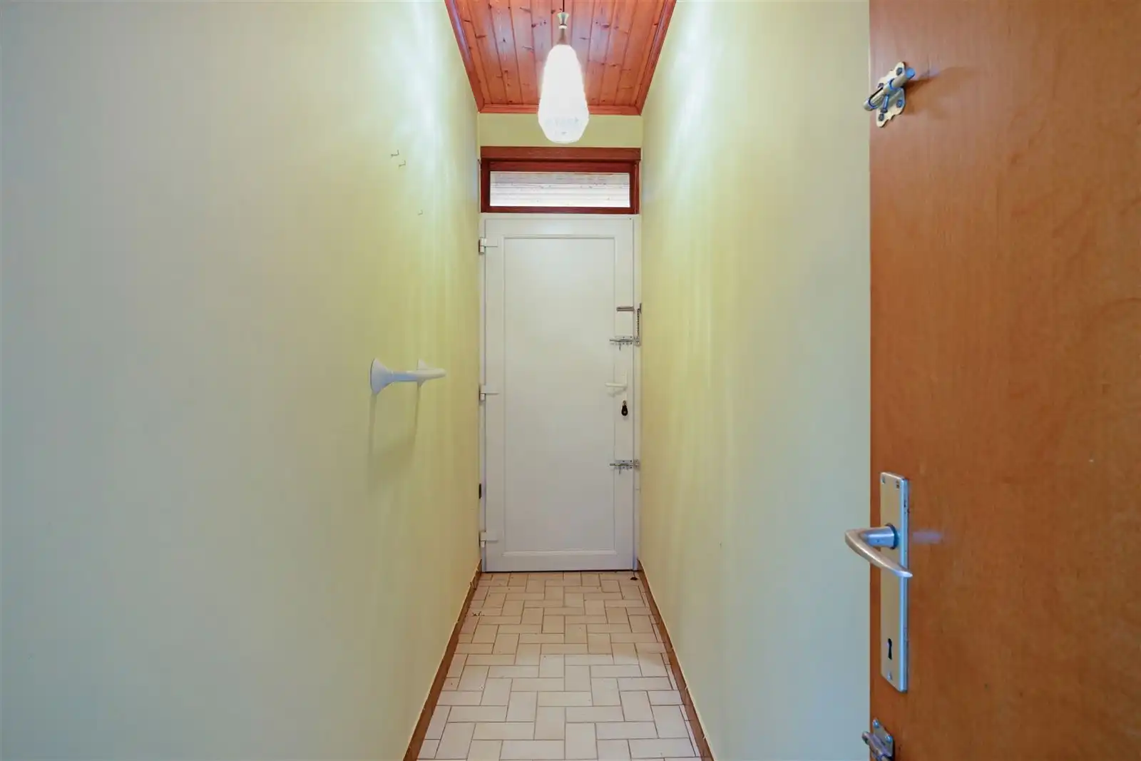 Prachtig gelegen te renoveren  Hoeve woning met stallingen en weides foto 16