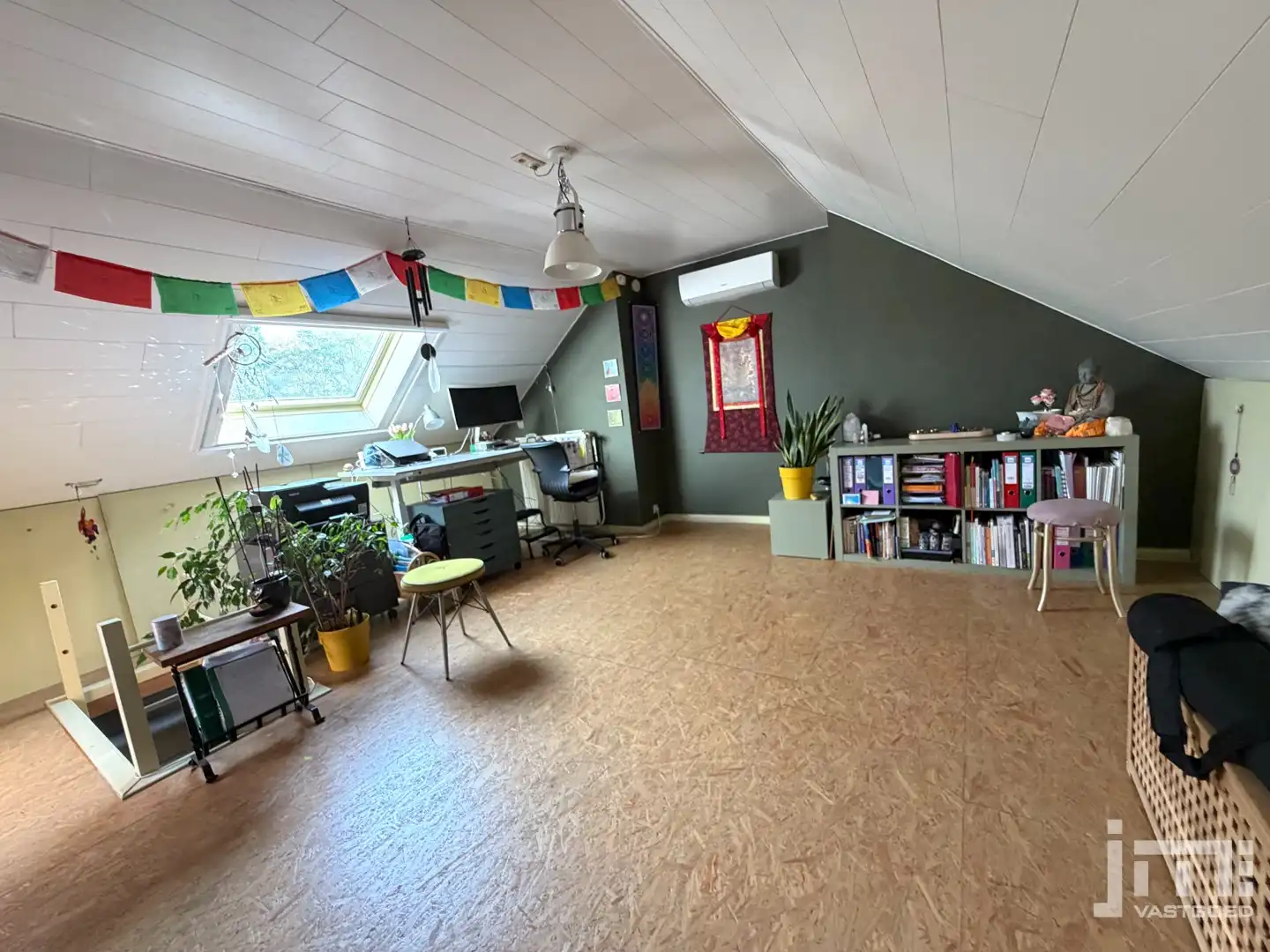 Karaktervolle en instapklare gezinswoning met ruime tuin te Sint-Lambrechts-Herk foto 10
