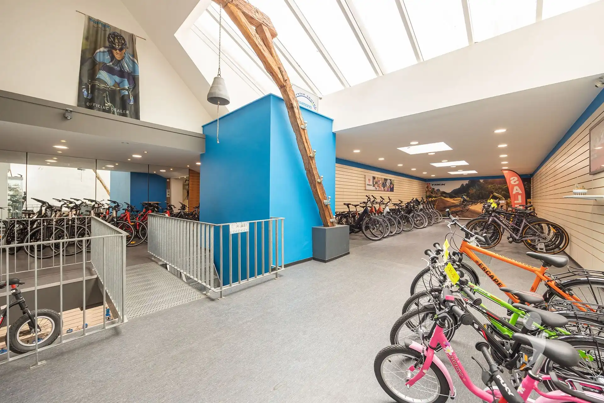 Opbrengsteigendom met 21 kamers, 1 studio en grote handelszaak foto 10