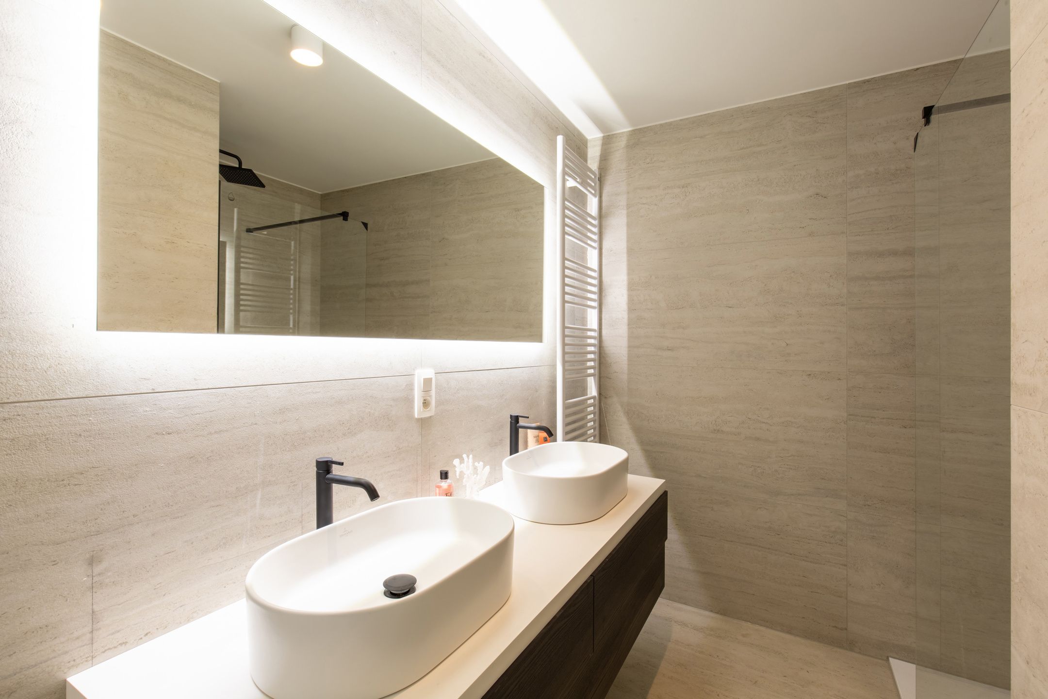 Regency Garden: nieuwe stadswoning met tuin foto 15