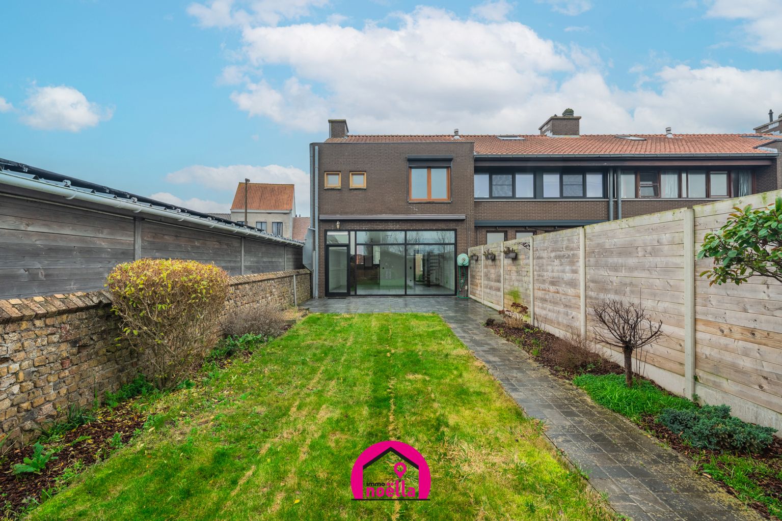 Halfopen bebouwing met tuin op toplocatie in Oostende foto 18