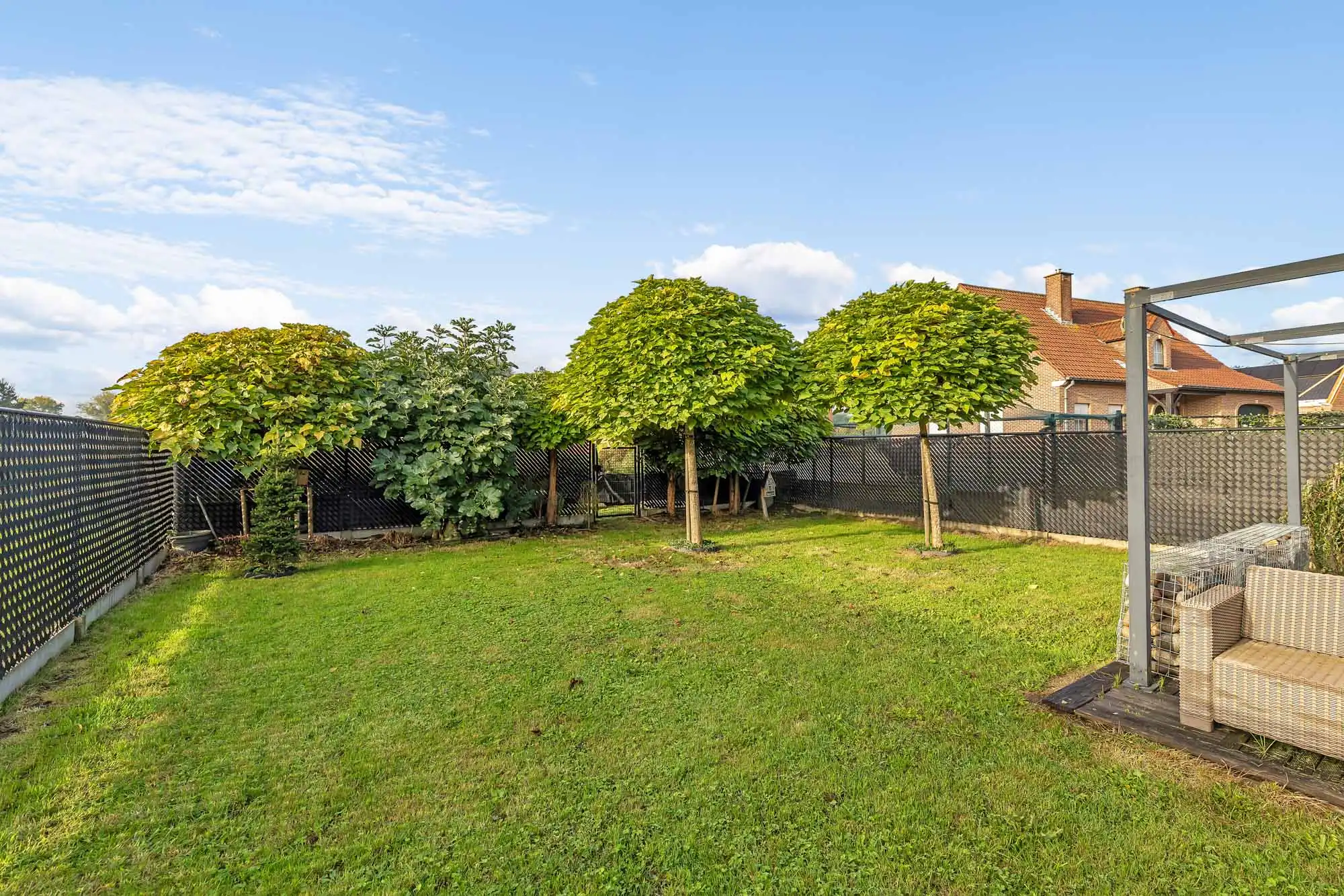 Instapklare, goed onderhouden woning op gunstige locatie foto 8