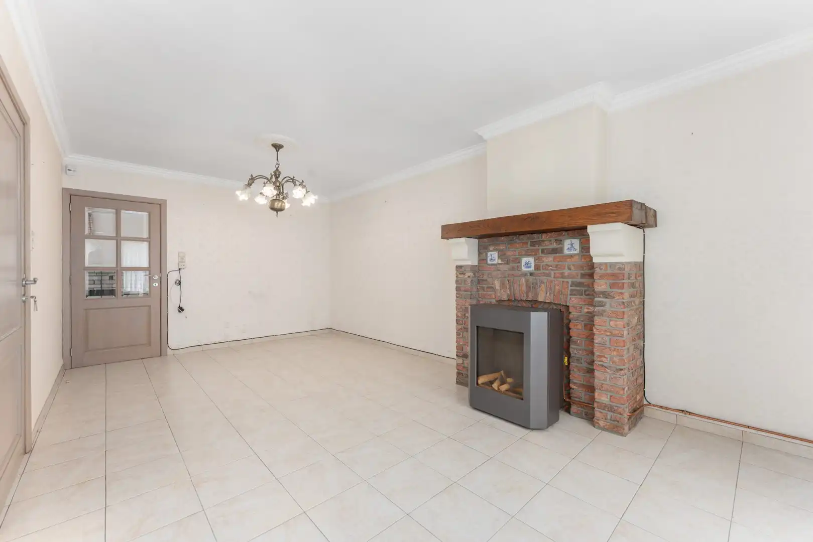 Lichtrijke en stevig gebouwde halfopen woning op een perceel van 794 m² foto 8