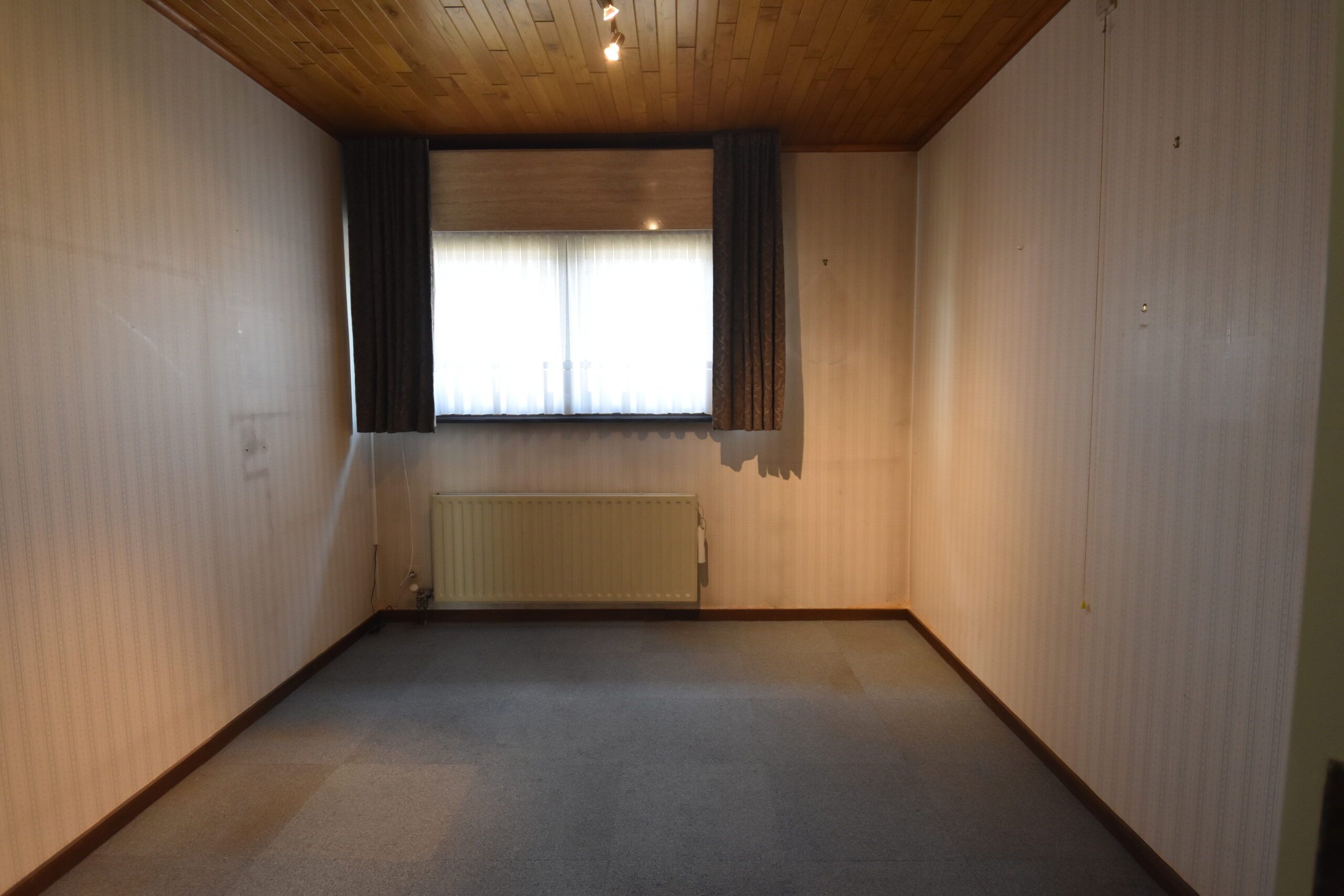 Rustig gelegen halfopen woning met tuin en garage in Sint-Niklaas foto 12