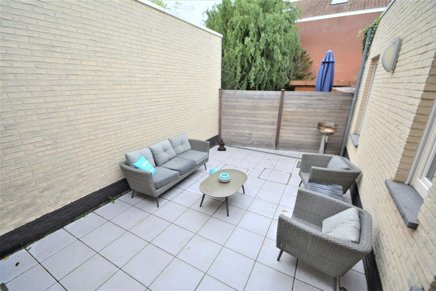 Ruime kangoeroewoning met tuin, terras en garage in Knokke, bouwjaar 1963, 3 slaapkamers, EPC-waarde 183.00, 2 badkamers, perceeloppervlakte 125.00, bewoonbare  foto 6