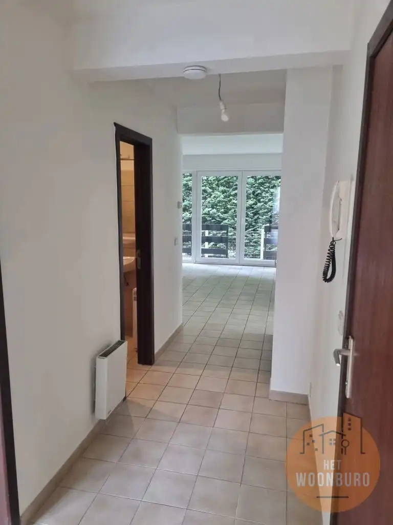 Appartement 1e Verd. met tuin foto 9