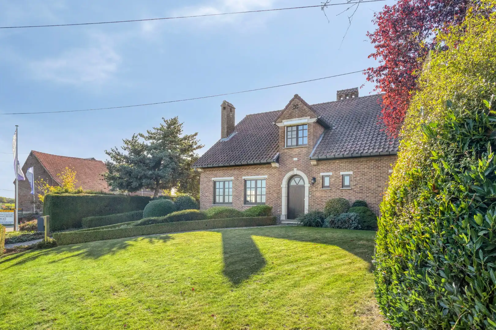 Open bebouwing met 3slaapkamers, bureau en 2 badkamers in Pellenberg! - EPC 240 kWh/m² - bewoonbare opp. 242 m² foto {{pictureIndex}}