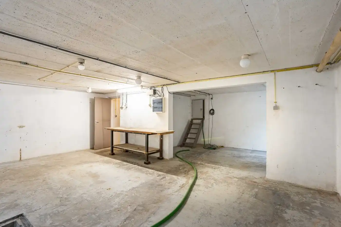 Ruime alleenstaande gelijkvloerse woning met 4 slaapkamers in Heestert foto 14