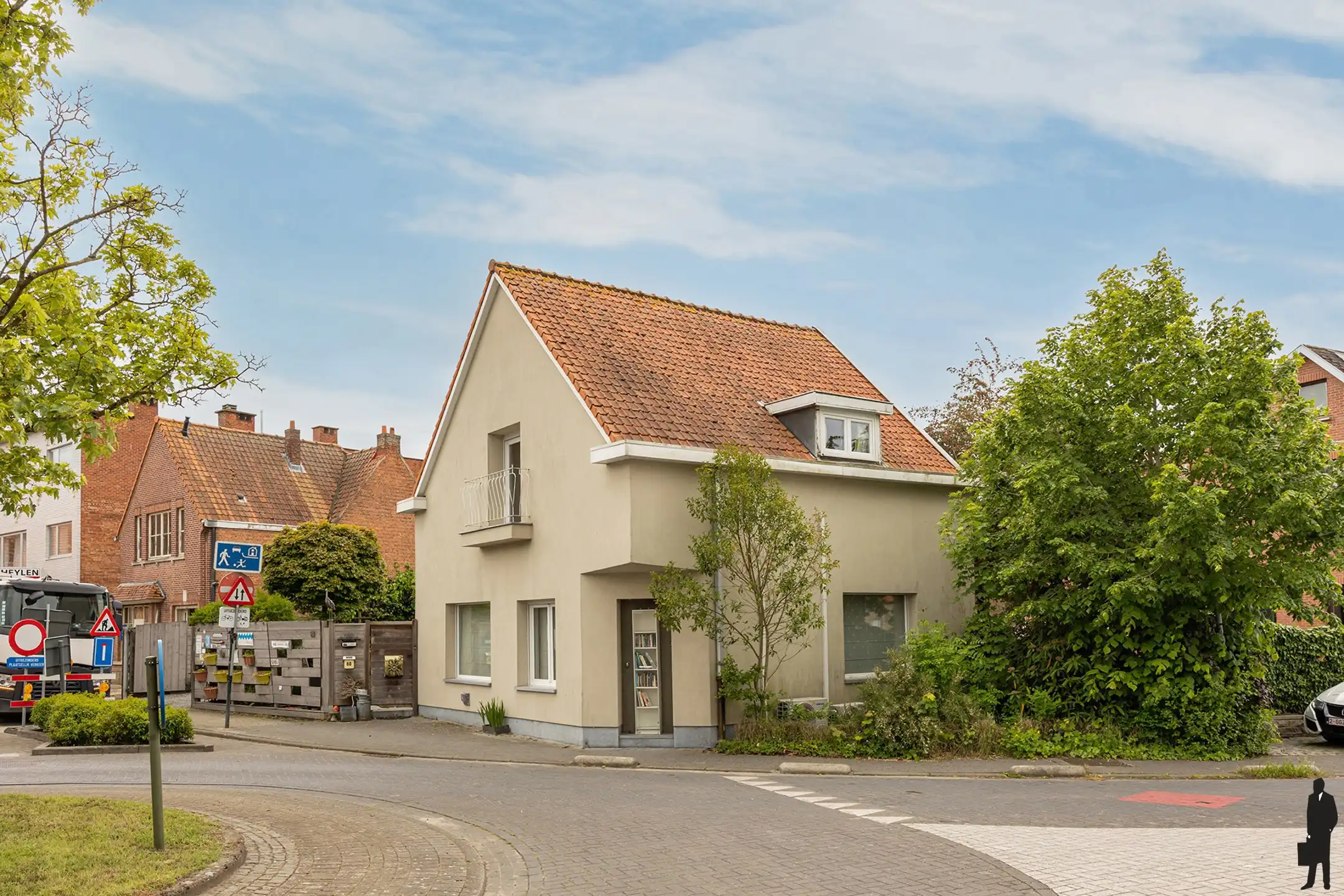 Hoofdfoto van de publicatie: Charmante open bebouwing met zonnige tuin en garage