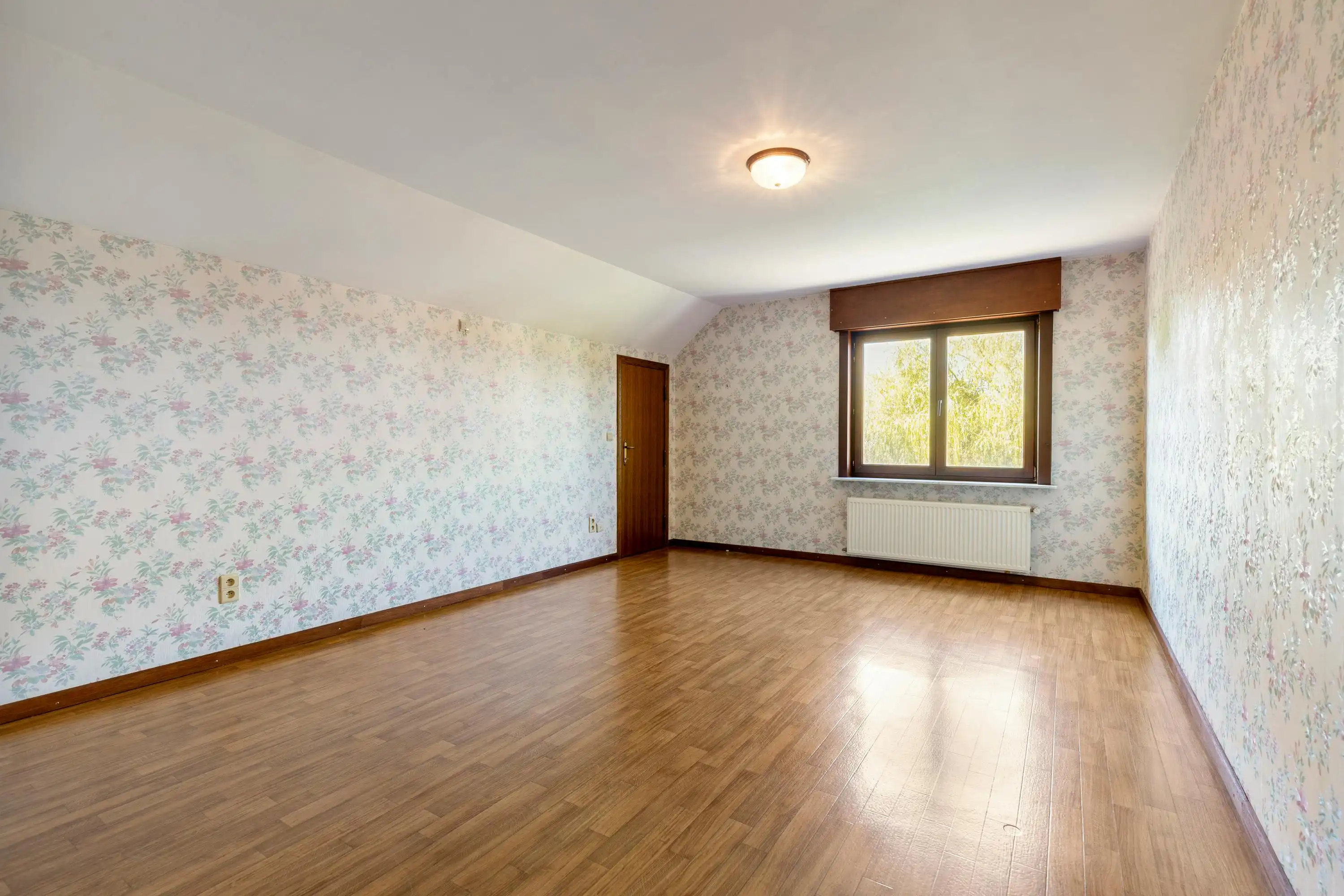 Ruime alleenstaande villa te koop in Dudzele foto 18
