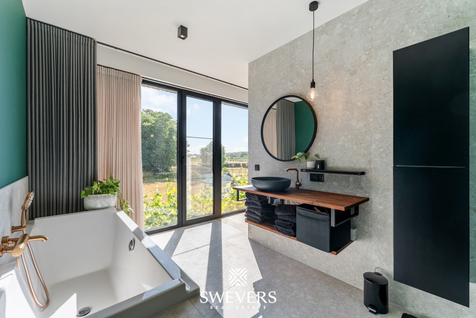 Landelijk wonen in stijl en luxe in de Leeuwbeekstraat foto 20