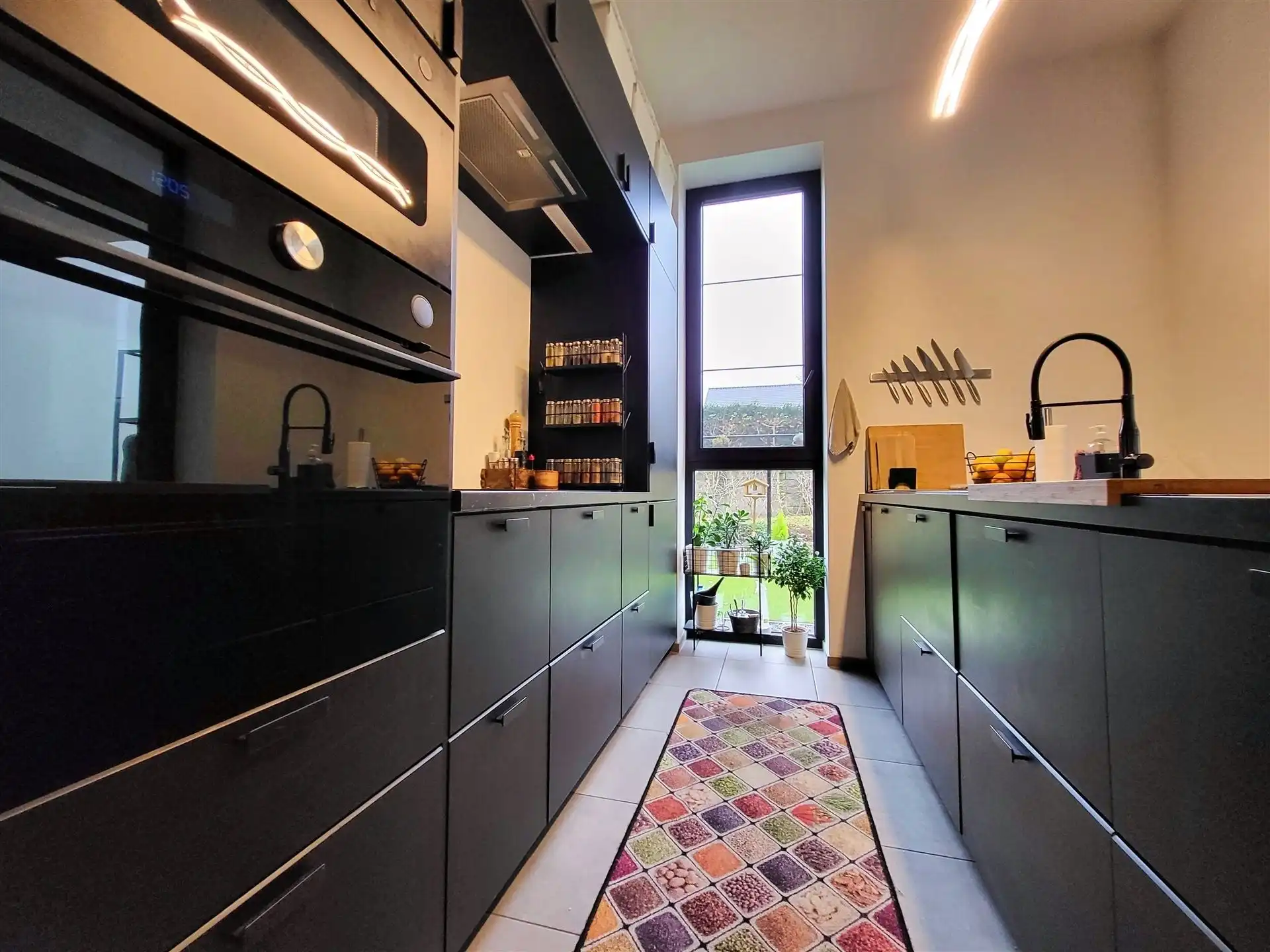 Gelijkvloers appartement met tuin! foto 11