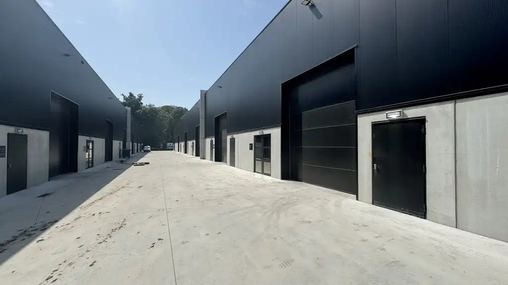 Nieuwbouw loods te huur in Buggenhout foto 9