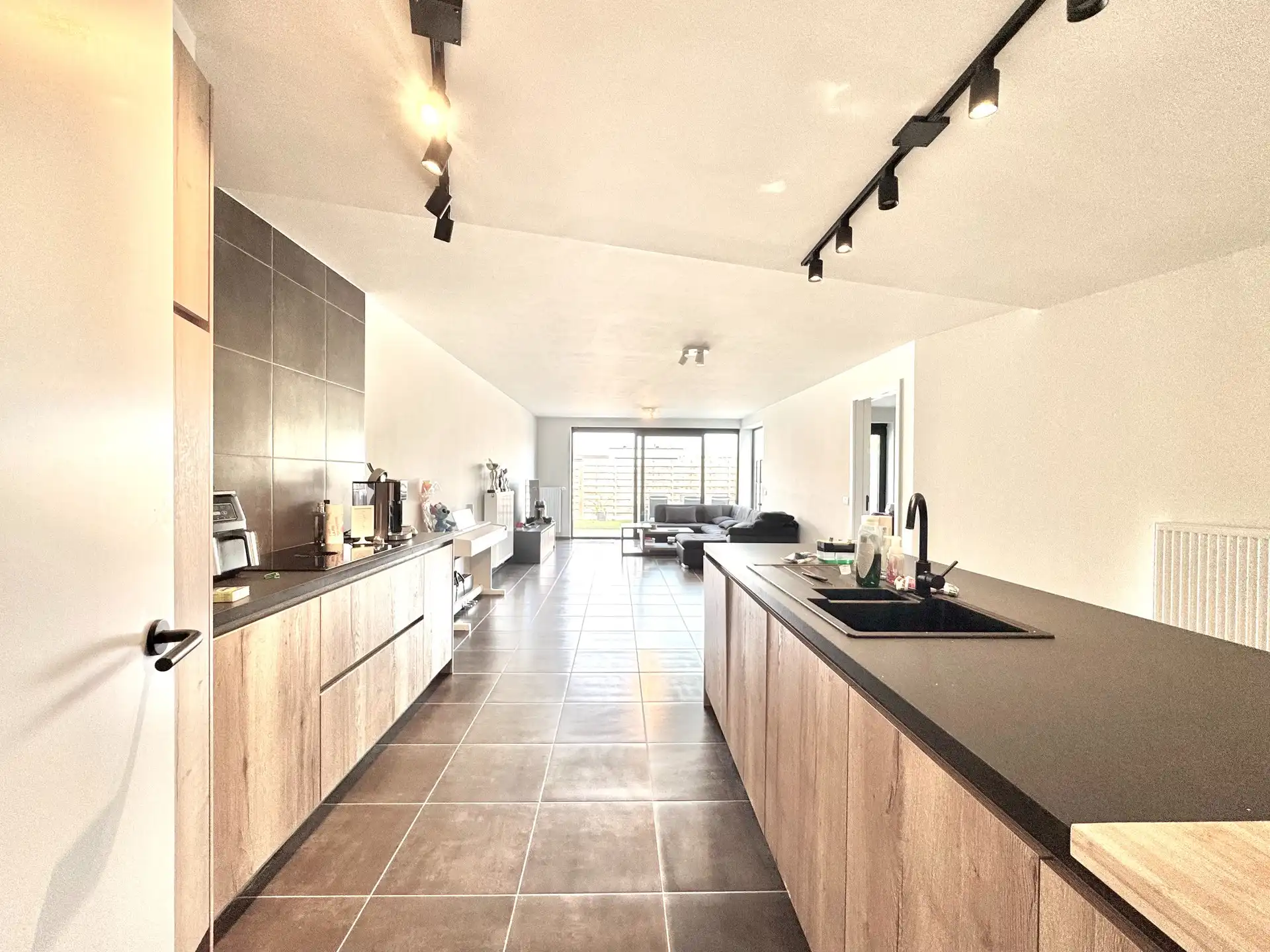 GELIJKVLOERS APP | 2 SLPKS | 2 BDKS | GARAGE | TUIN foto 11