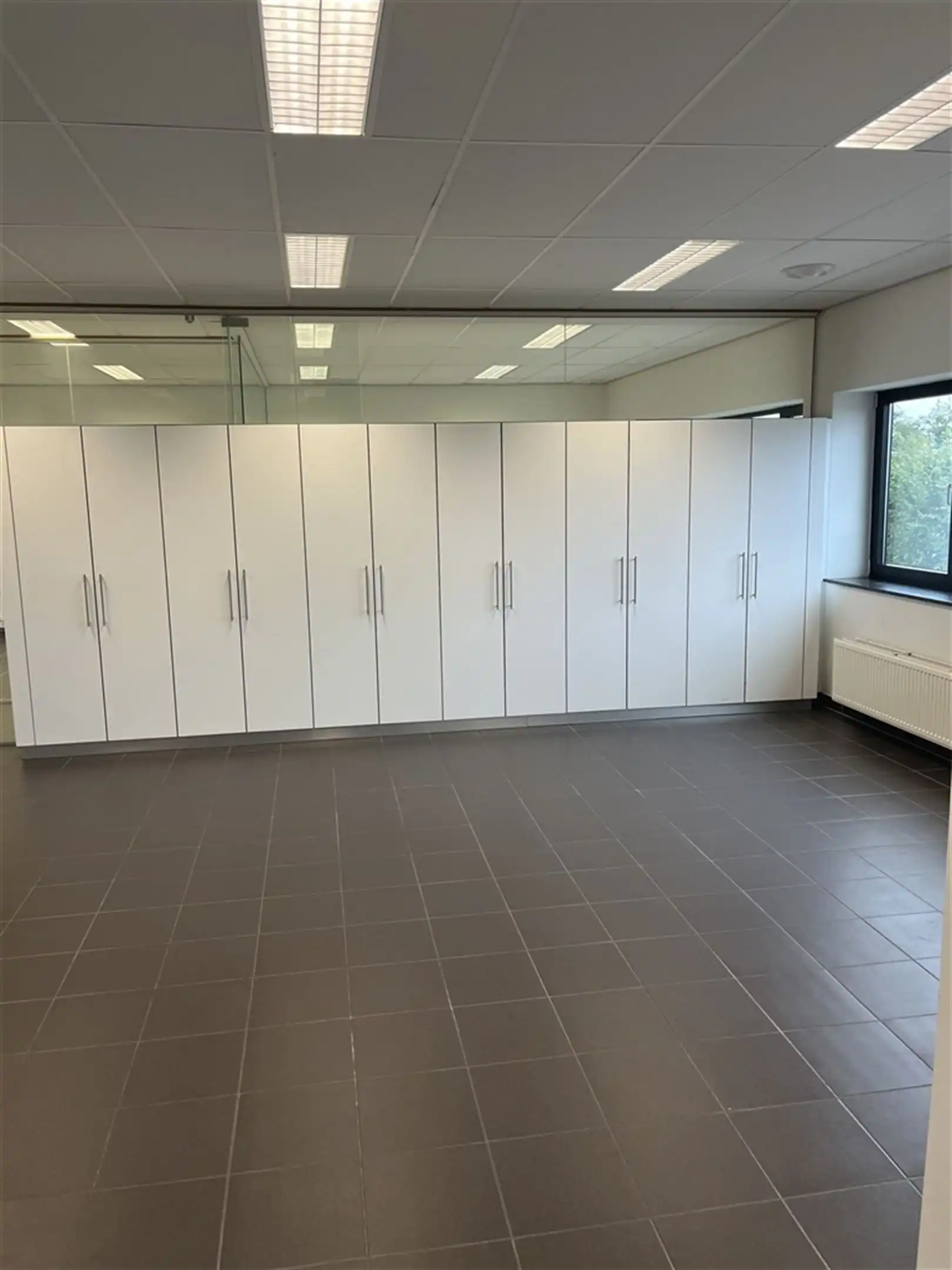 Kantoorgebouw foto 9