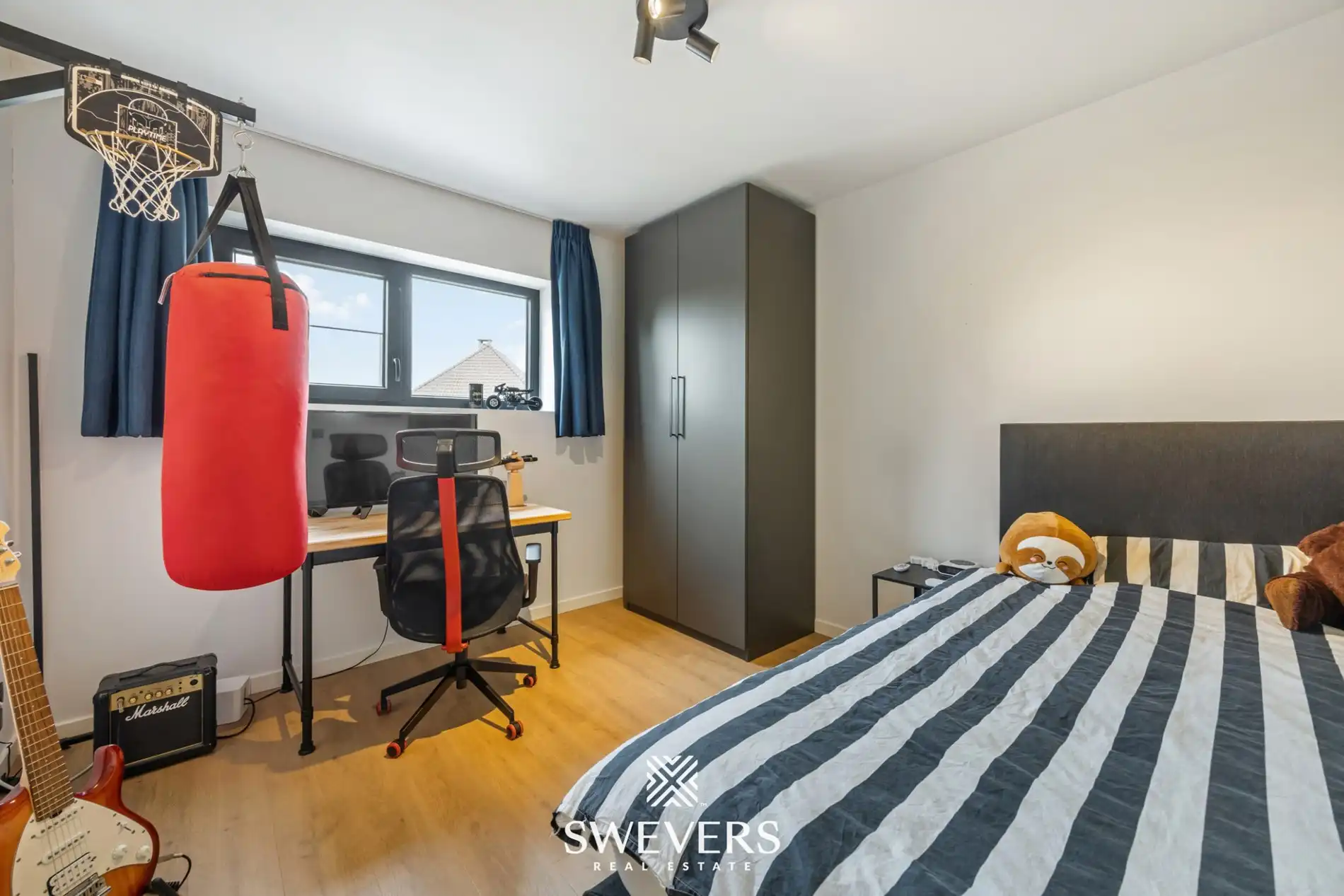 Recente halfopen bebouwing met 5 slaapkamers met verrassend grote tuin in Houthalen foto 18