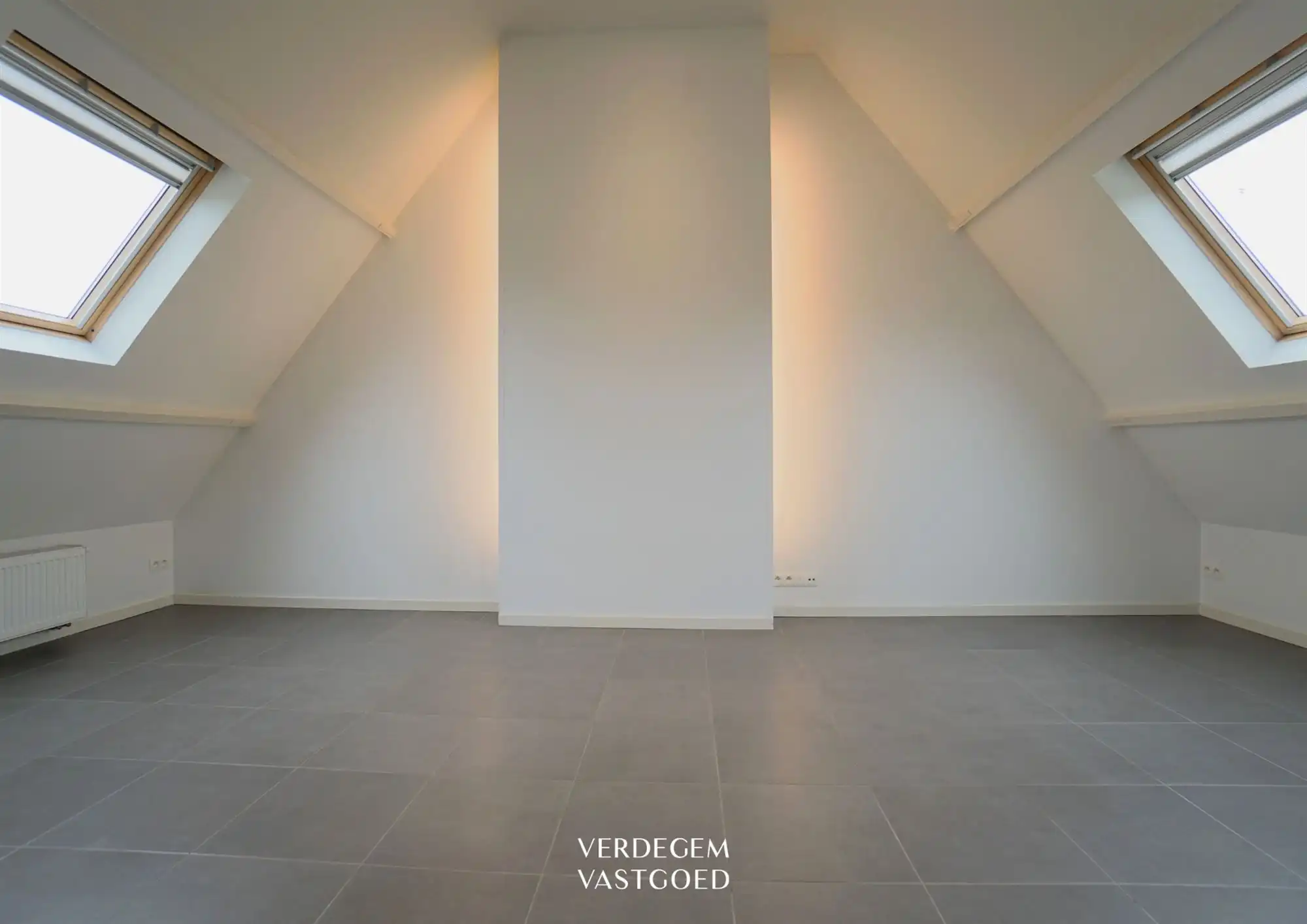 Instapklaar duplexappartement met karaktervolle leefruimte en 2 slaapkamers foto 6