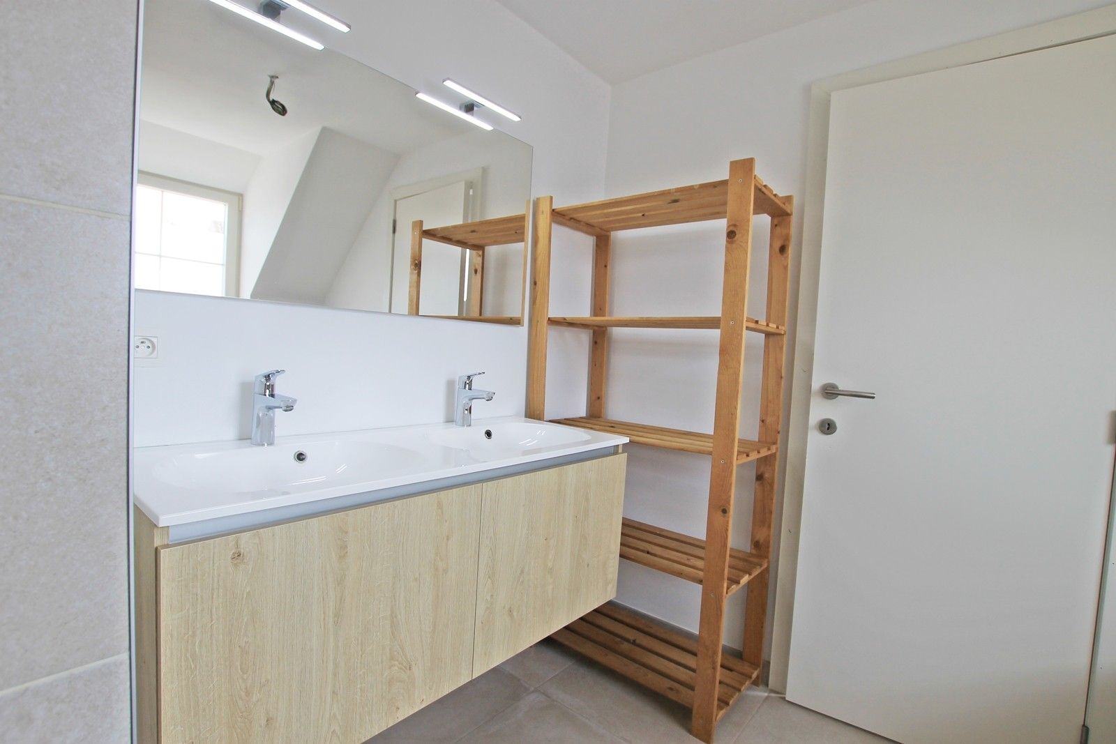Energiezuinige, instapklare woning (EPC A) op toplocatie foto 11
