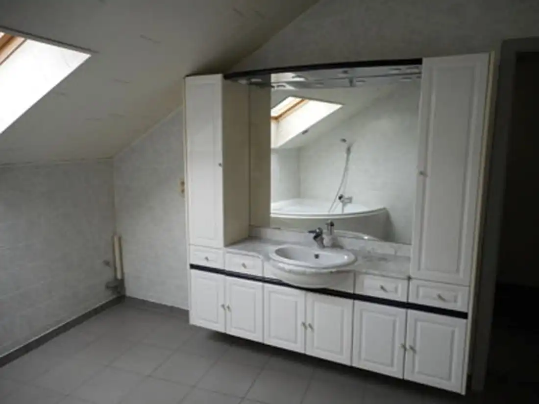 Goed gelegen duplex appartement te Genk foto 12