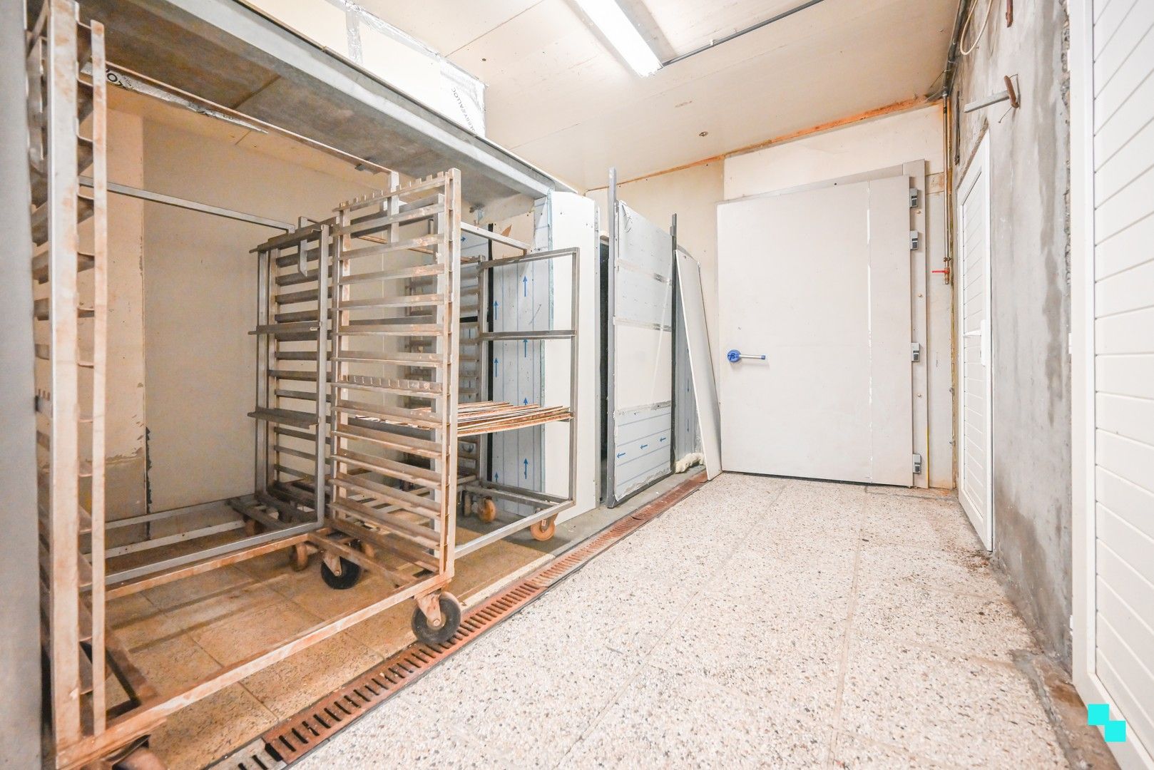 Woning met handelsruimte foto 20