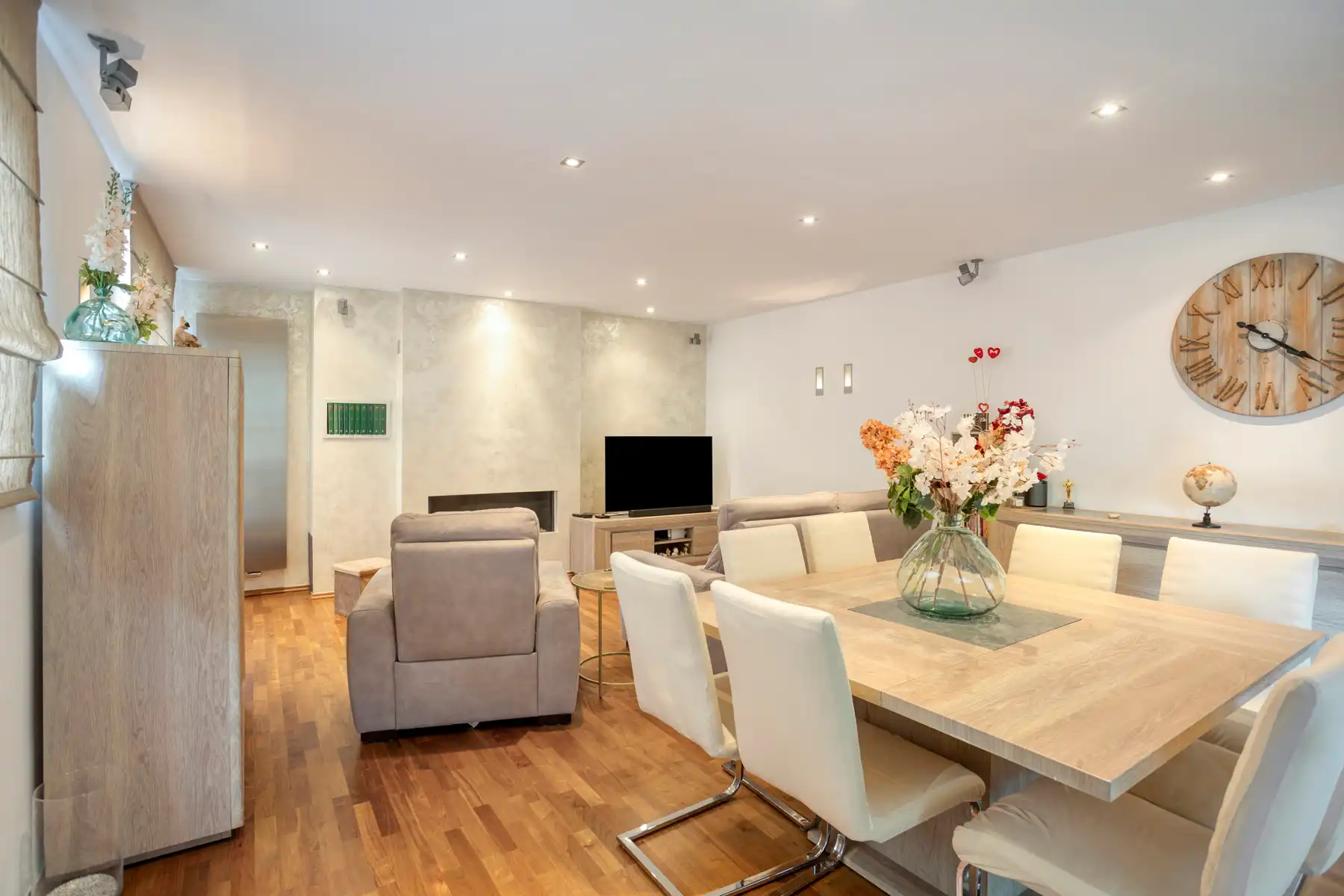 Exclusief afgewerkte duplex met 3 slaapkamers en zonneterras foto 24