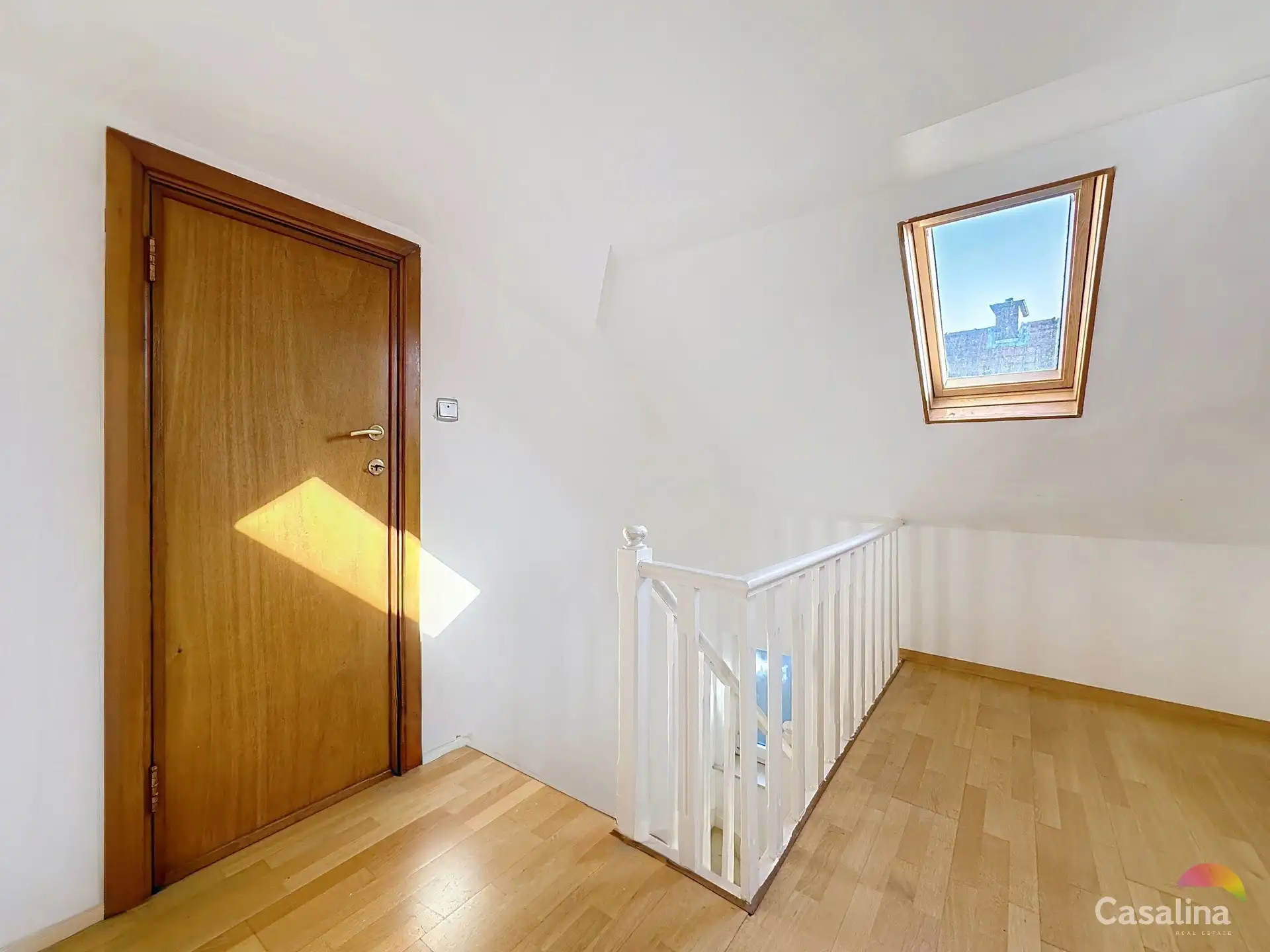 Ruime woning met tuin. Ideaal voor vrij beroep met praktijk. foto 10