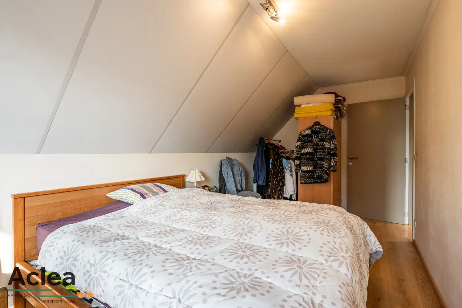 Instapklare vrijstaande woning in rustige woonwijk in Assenede foto 16