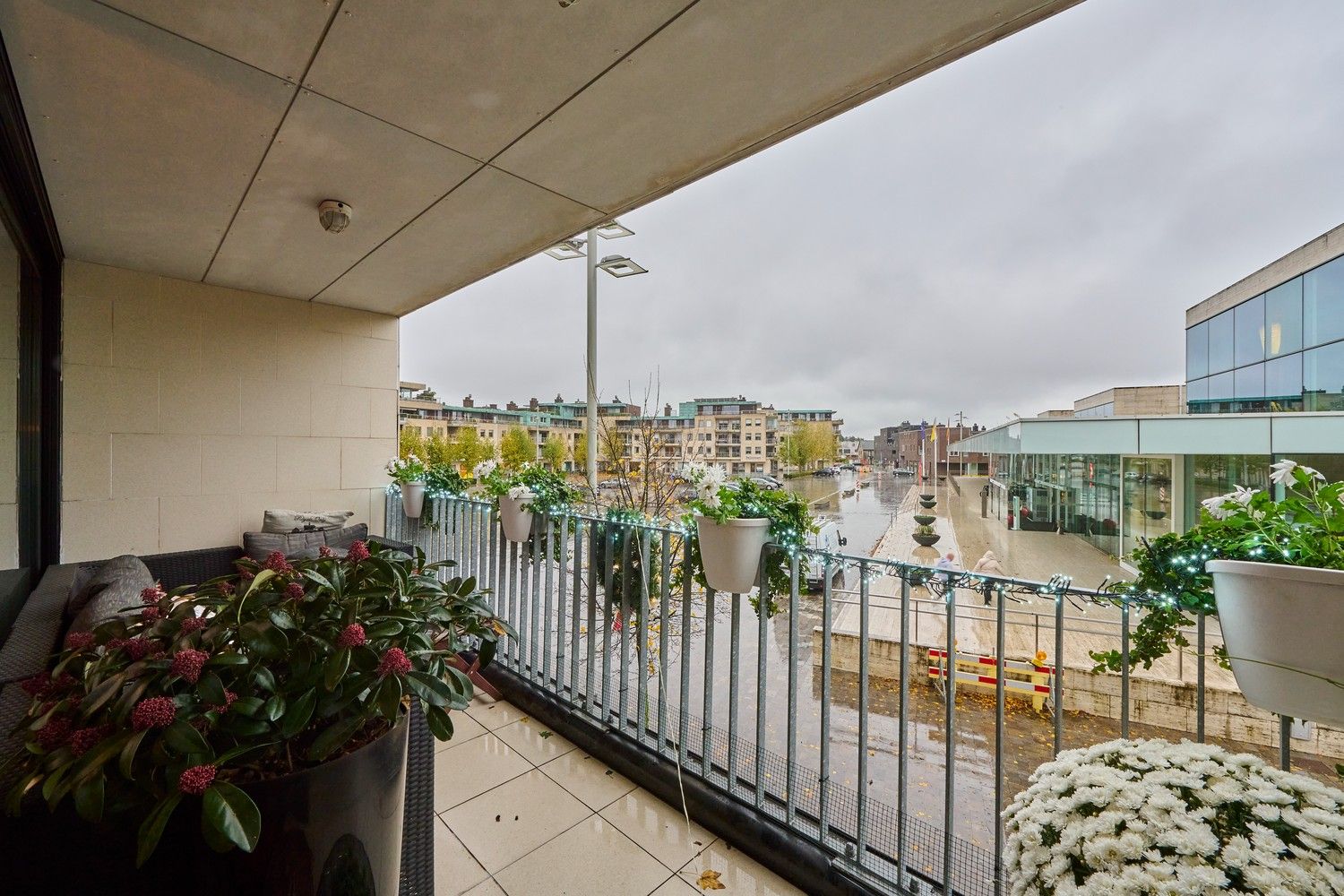 Senioren appartement gelegen op de eerste verdieping met zongericht terras en fijn uitzicht op het stadsplein foto 18