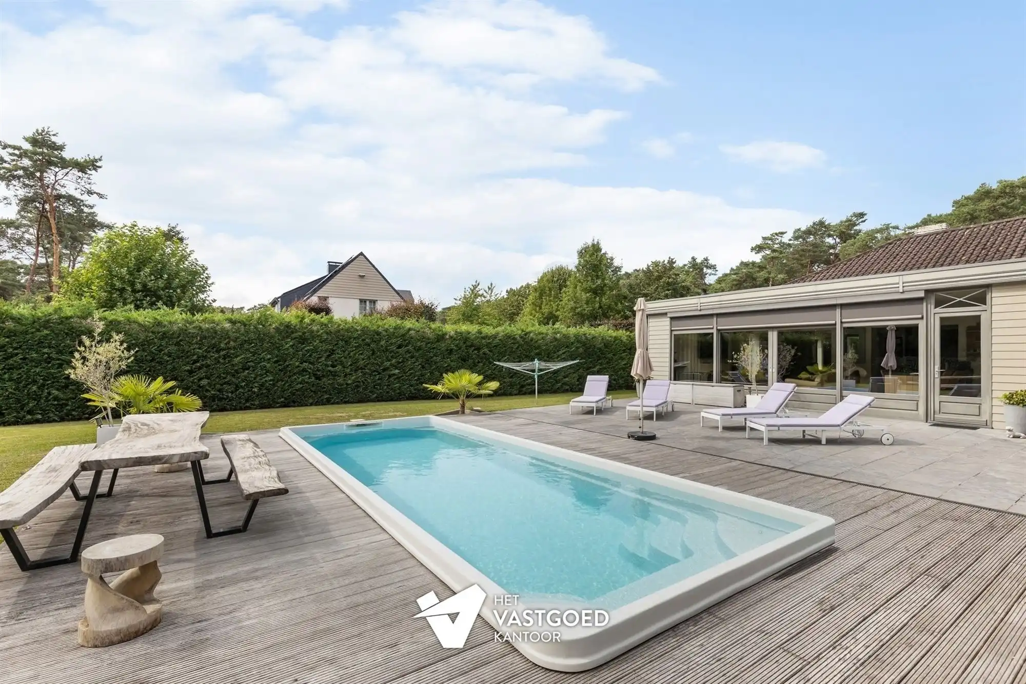 GELIJKVLOERSE VILLA MET ZWEMBAD, POOLHOUSE EN ENERGIEZUINIG WOONCOMFORT IN MOL foto 20