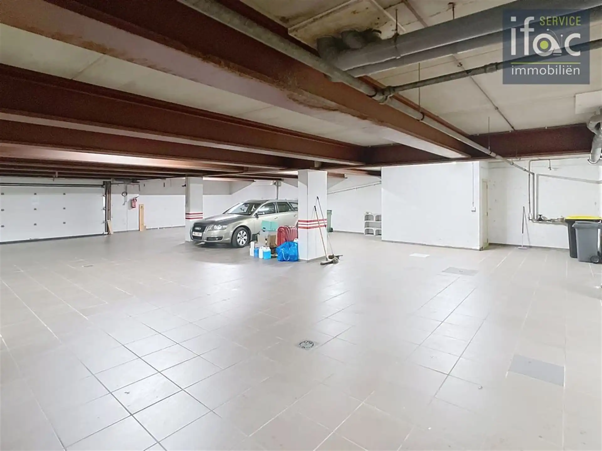 Ruim en klassevol gelijkvloers-appartement met 3 slaapkamers foto 17