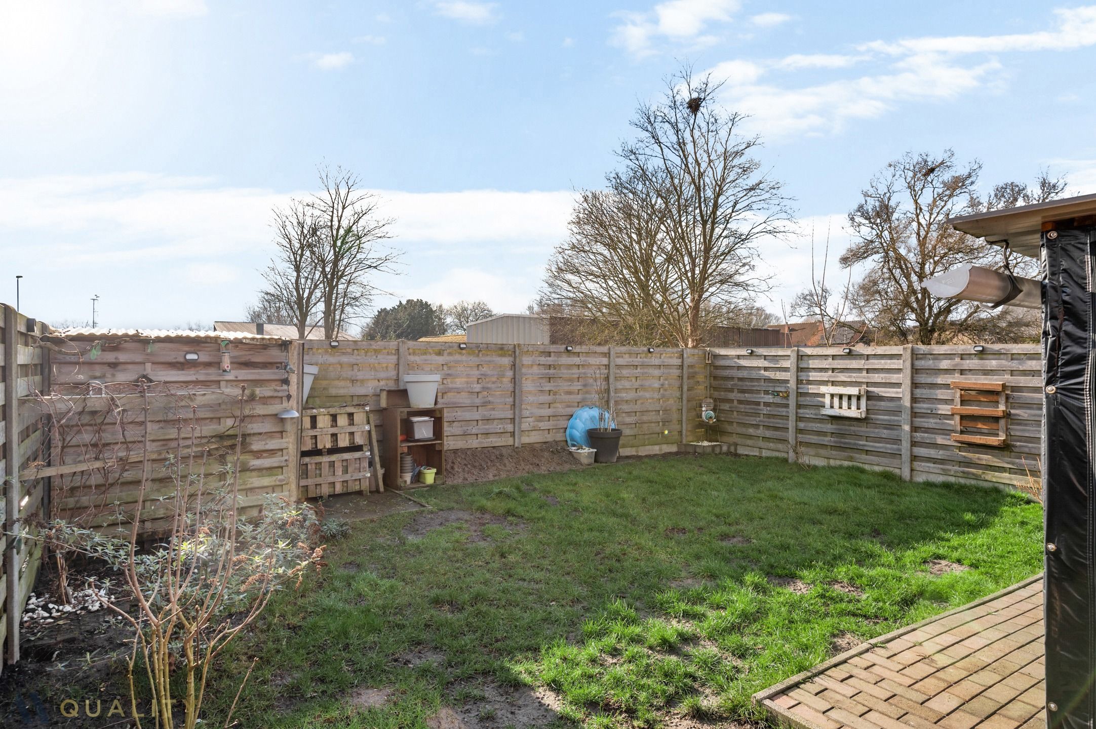 Half-open woning met 3 slpk., oprit, gar., tuin en polyvalente zolderruimte foto 16
