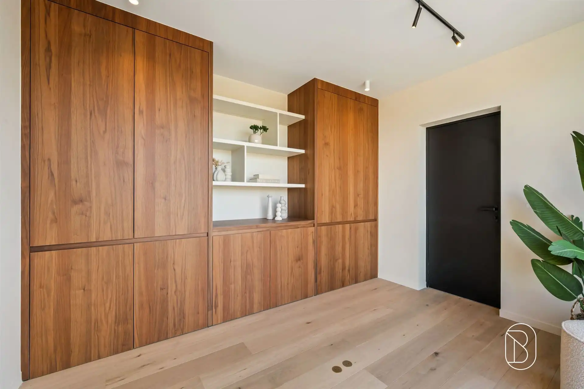 Prachtig gelegen klassewoning met paardenstallen.  foto 19