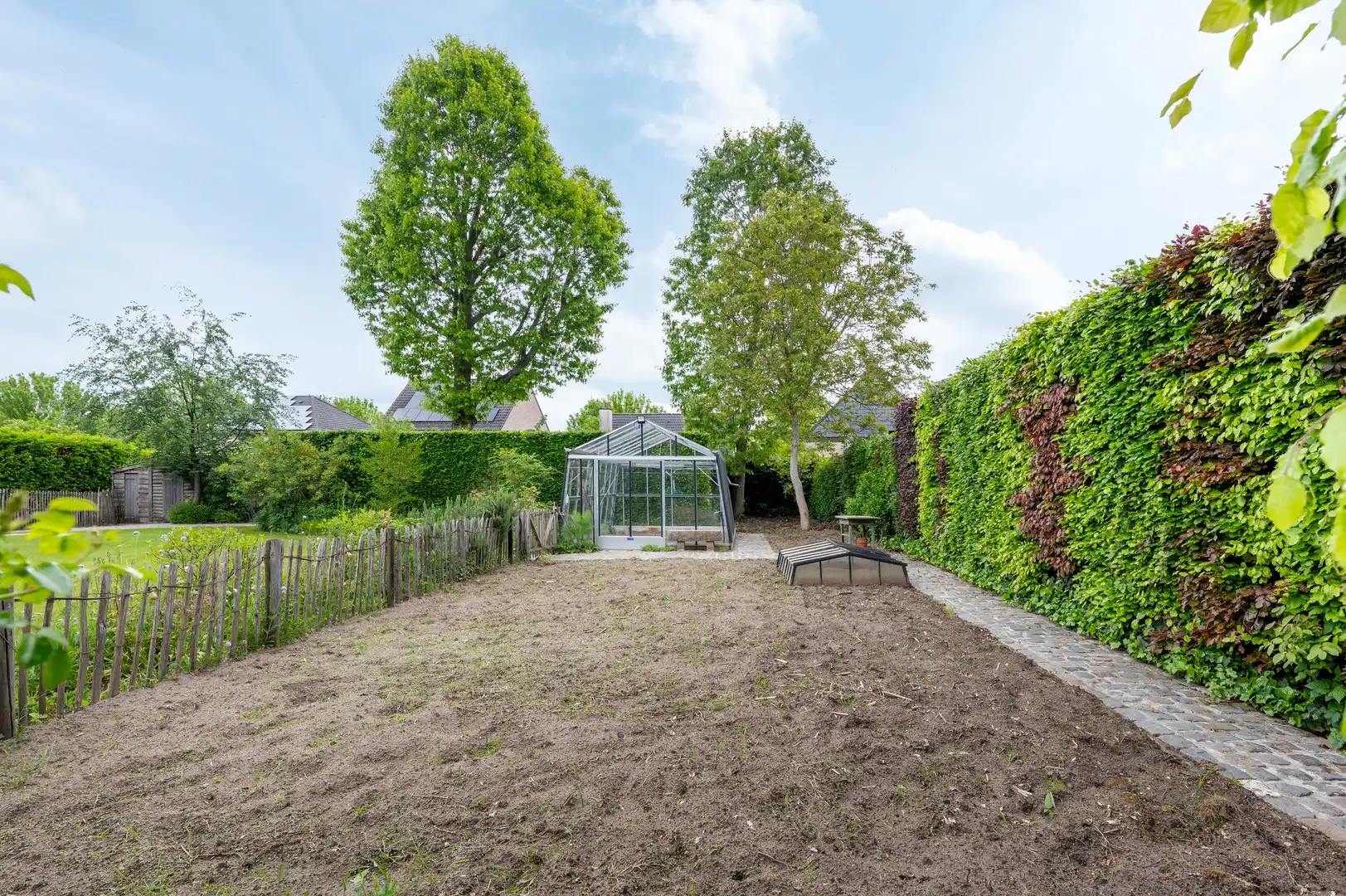 Landelijke woning met uitzonderlijke tuin foto 22