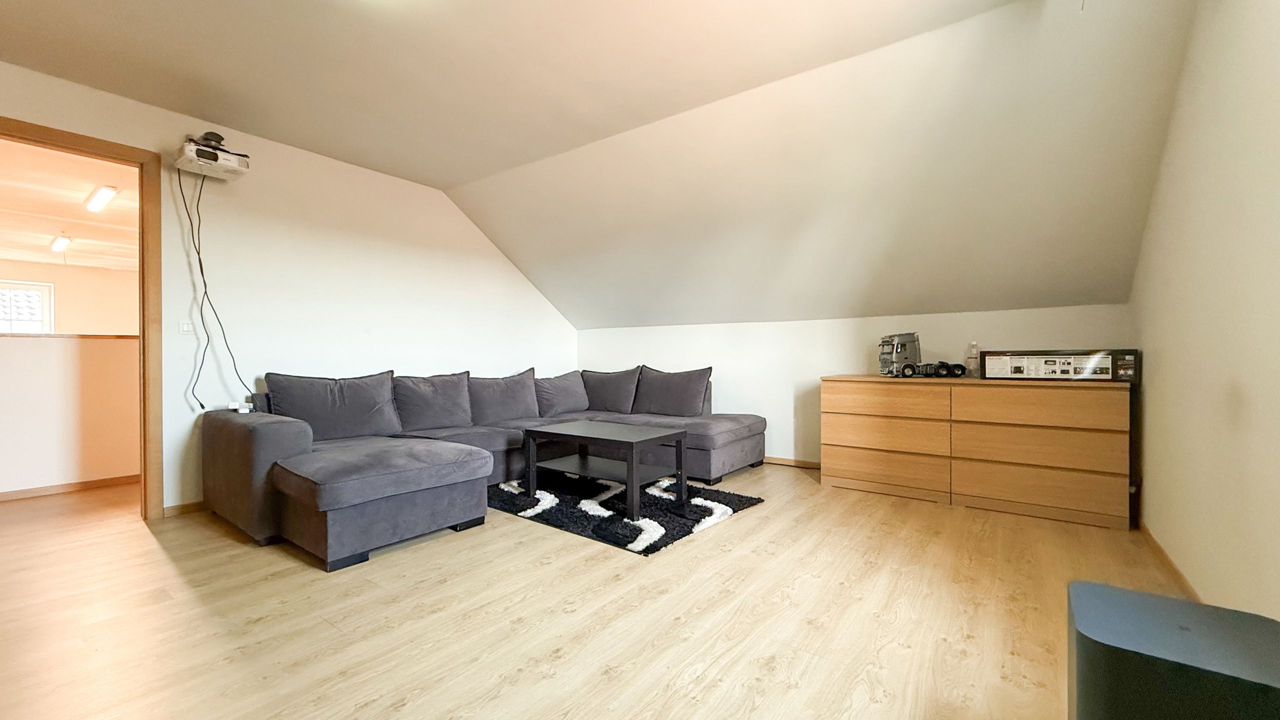 Karaktervolle nieuwbouw villa met 6slpks te Houthalen! foto 43