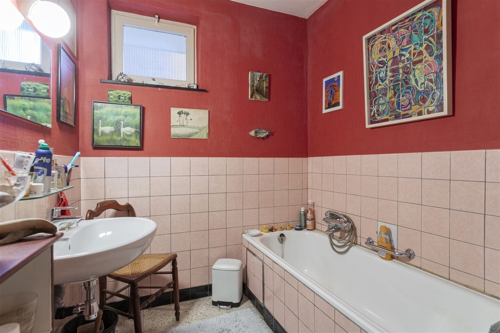 Ruim 2 slaapkamer appartement met balkon. foto 11