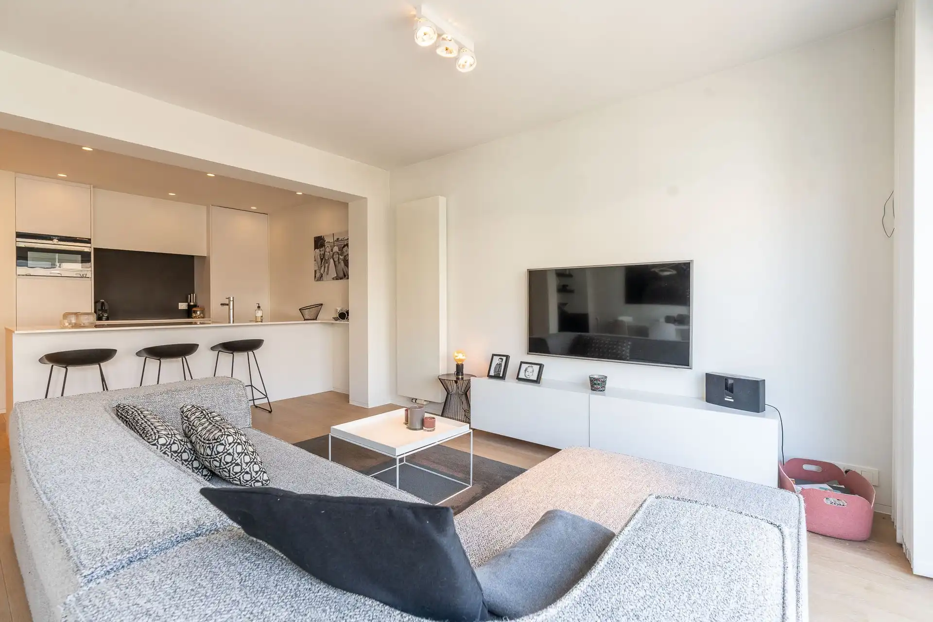 Prachtig lichtrijk appartement met 3 slaapkamers gelegen nabij het Rubensplein te Knokke foto 5