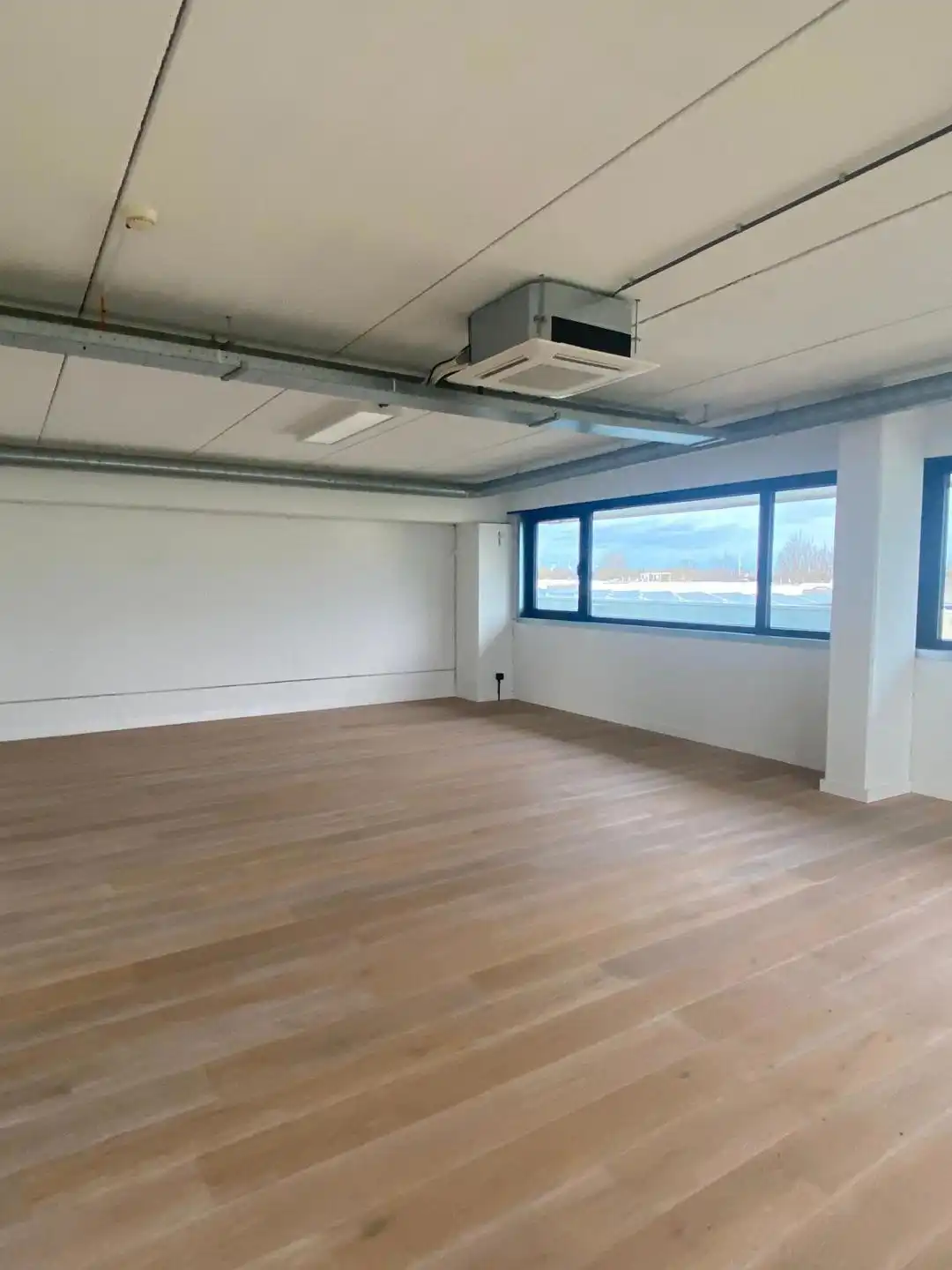 Kantoorruimte van 190 m² op toplocatie Westpoort Zwijndrecht foto 13