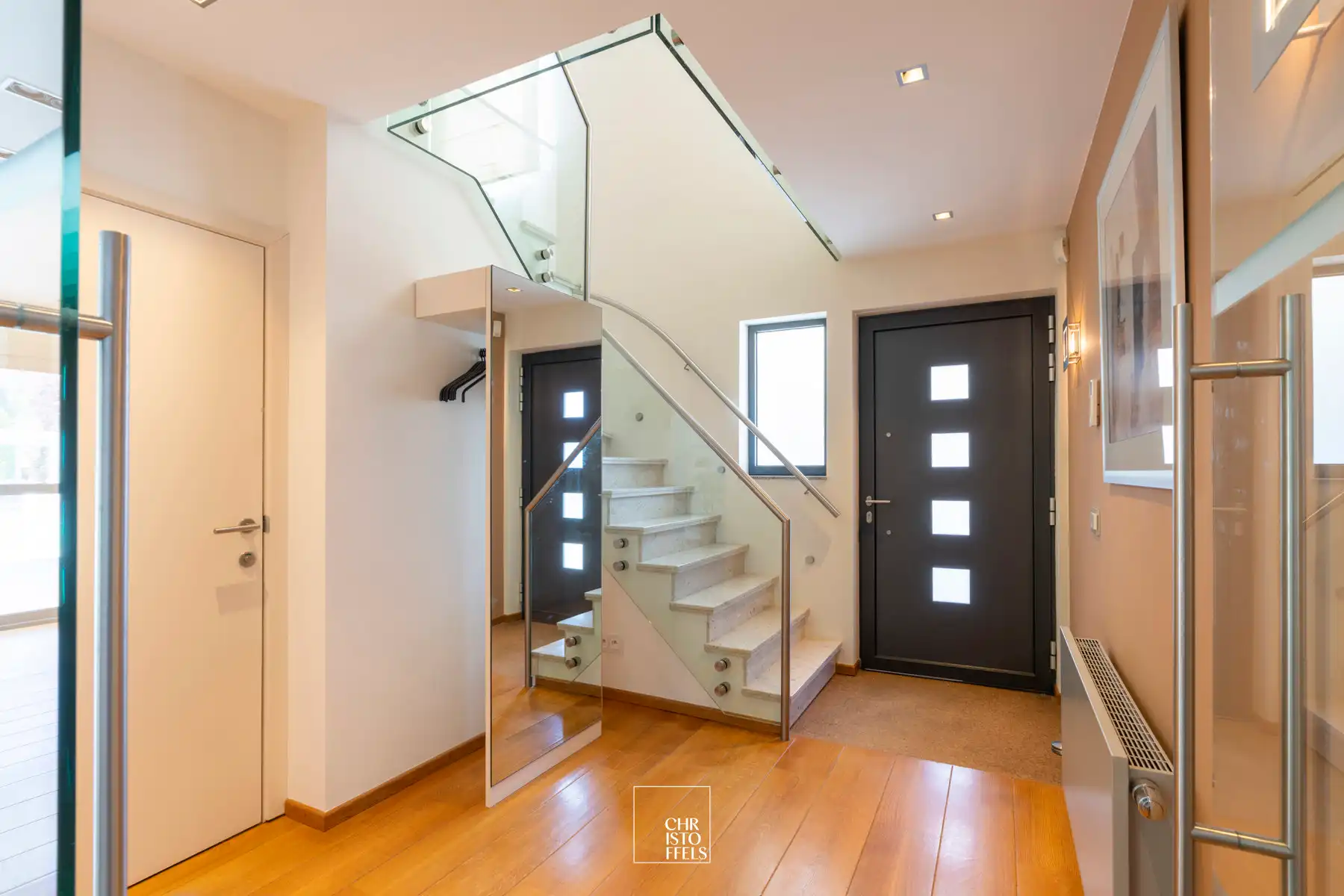 Exclusieve villa (511m²) met buitenzwembad, wellnessruimte en paardenaccommodatie in Lanaken foto 30