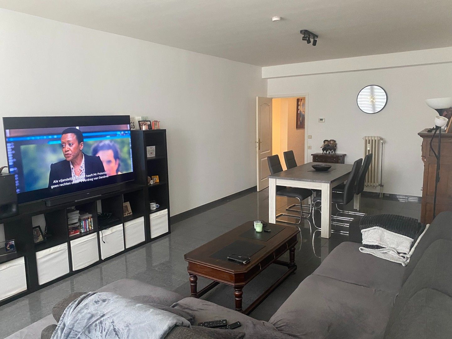 Gelijkvloers instapklaar éénslaapkamer appartement - BESCHIKBAAR foto 3