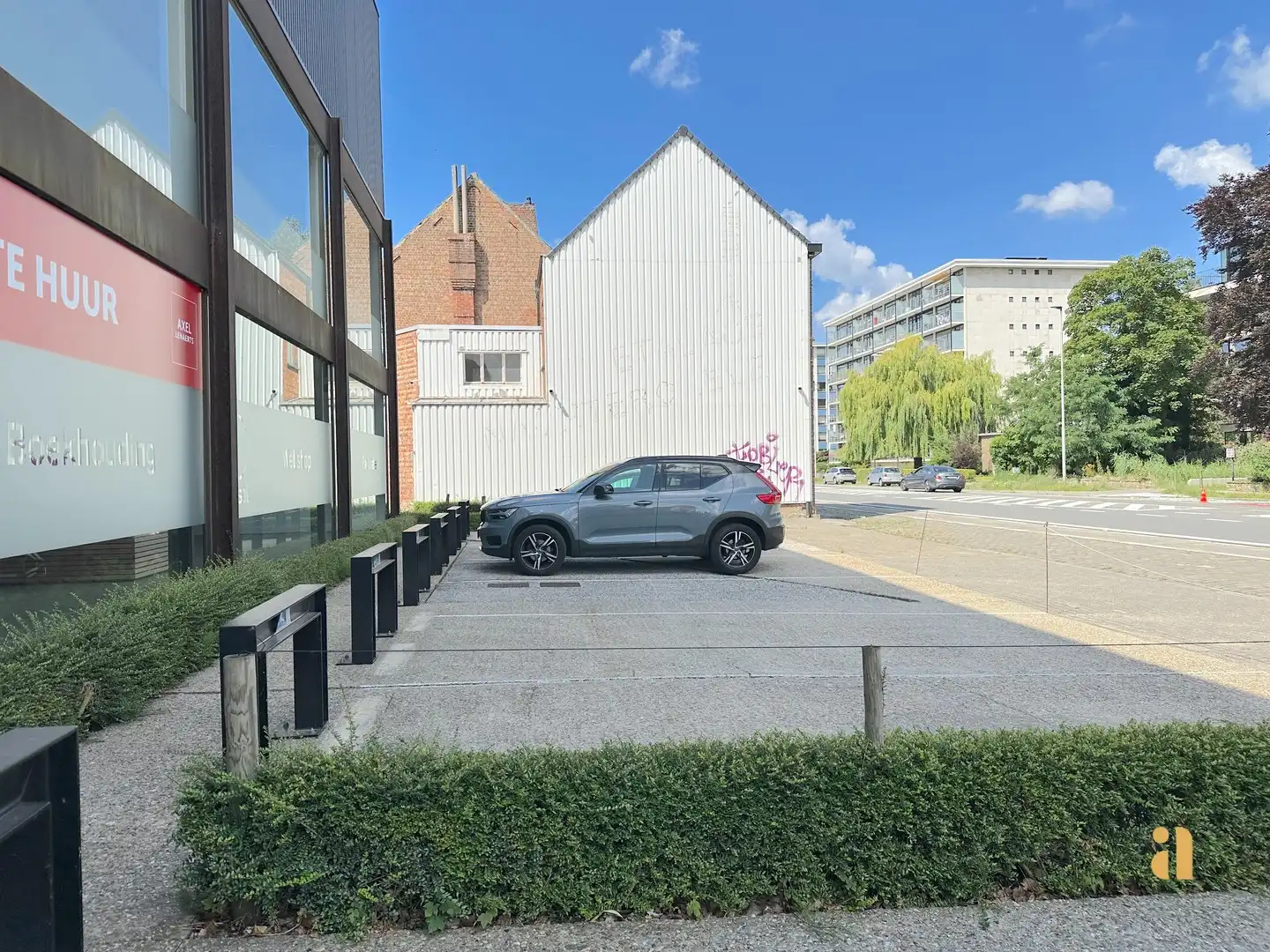 Architecturaal handelspand van 760m2 op toplocatie foto 14