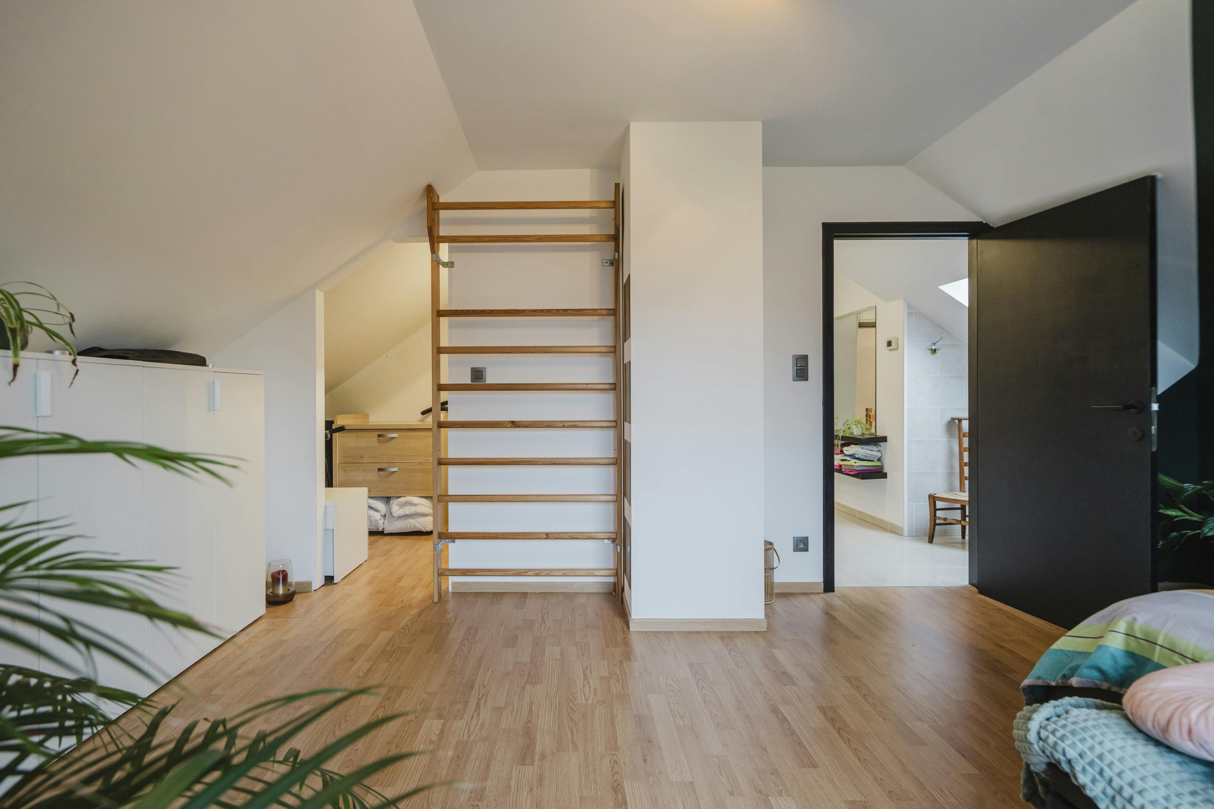 Ruime open gezinswoning met tuin in  het rustige Brakel foto 12