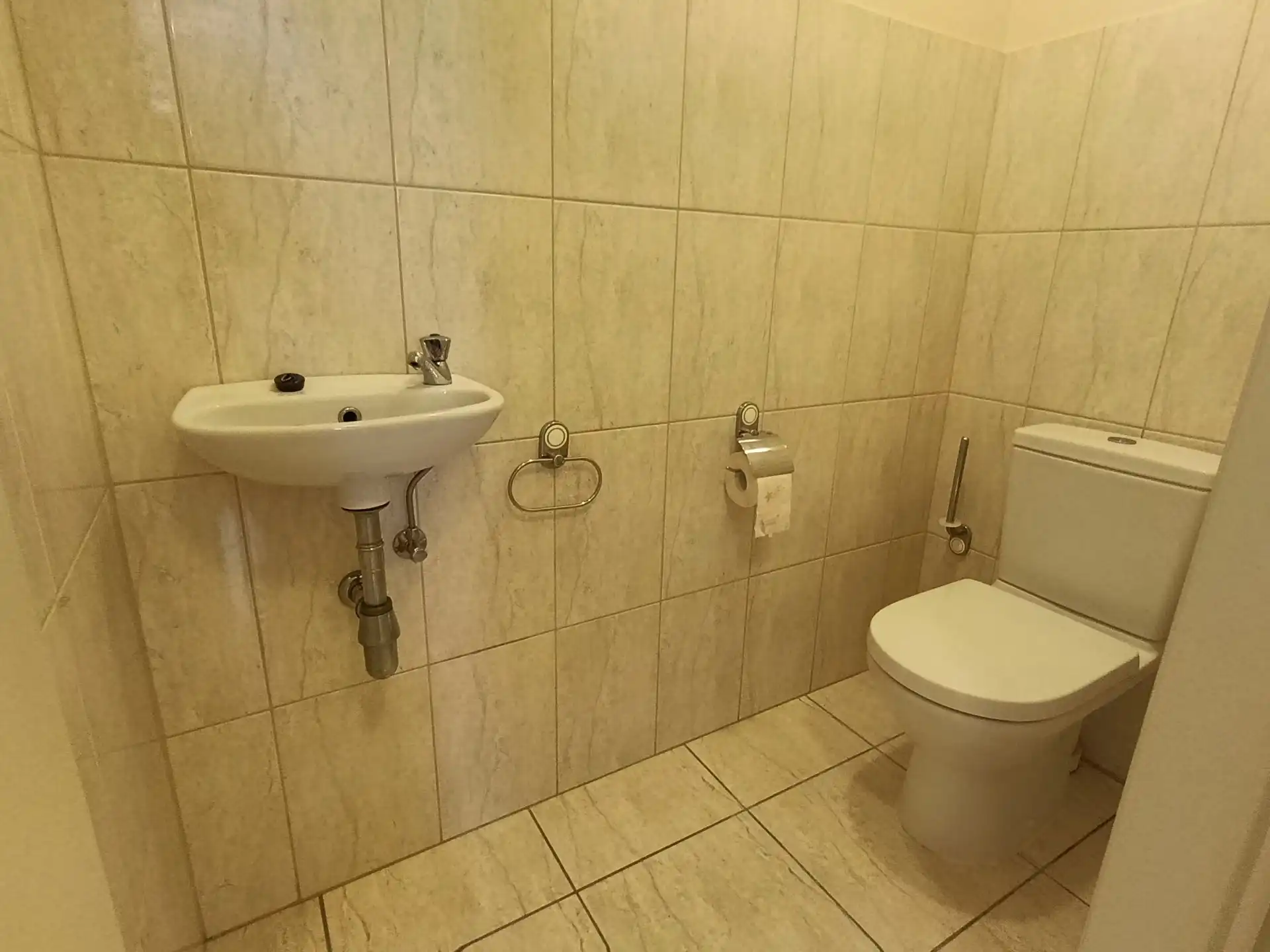 Gelijkvloers appartement met 2 slaapkamers foto 2