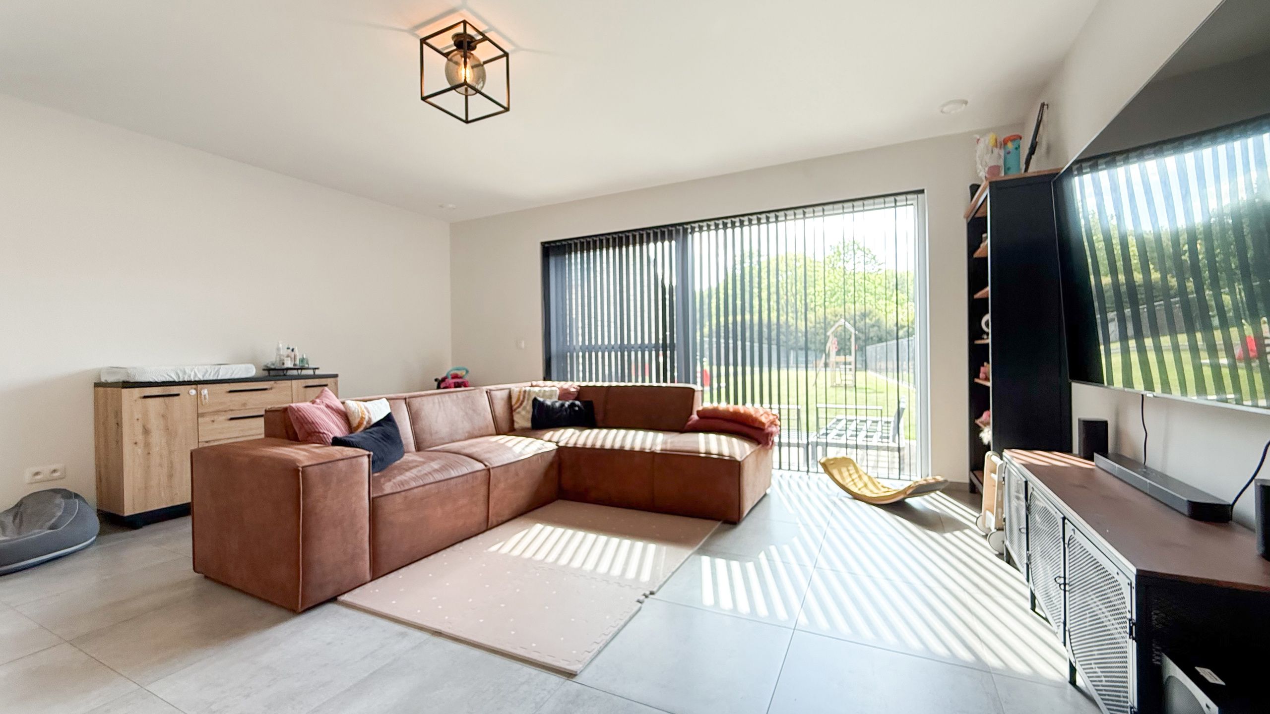 Instapklare BEN-woning met 4slpk en grote omheinde tuin! foto 7