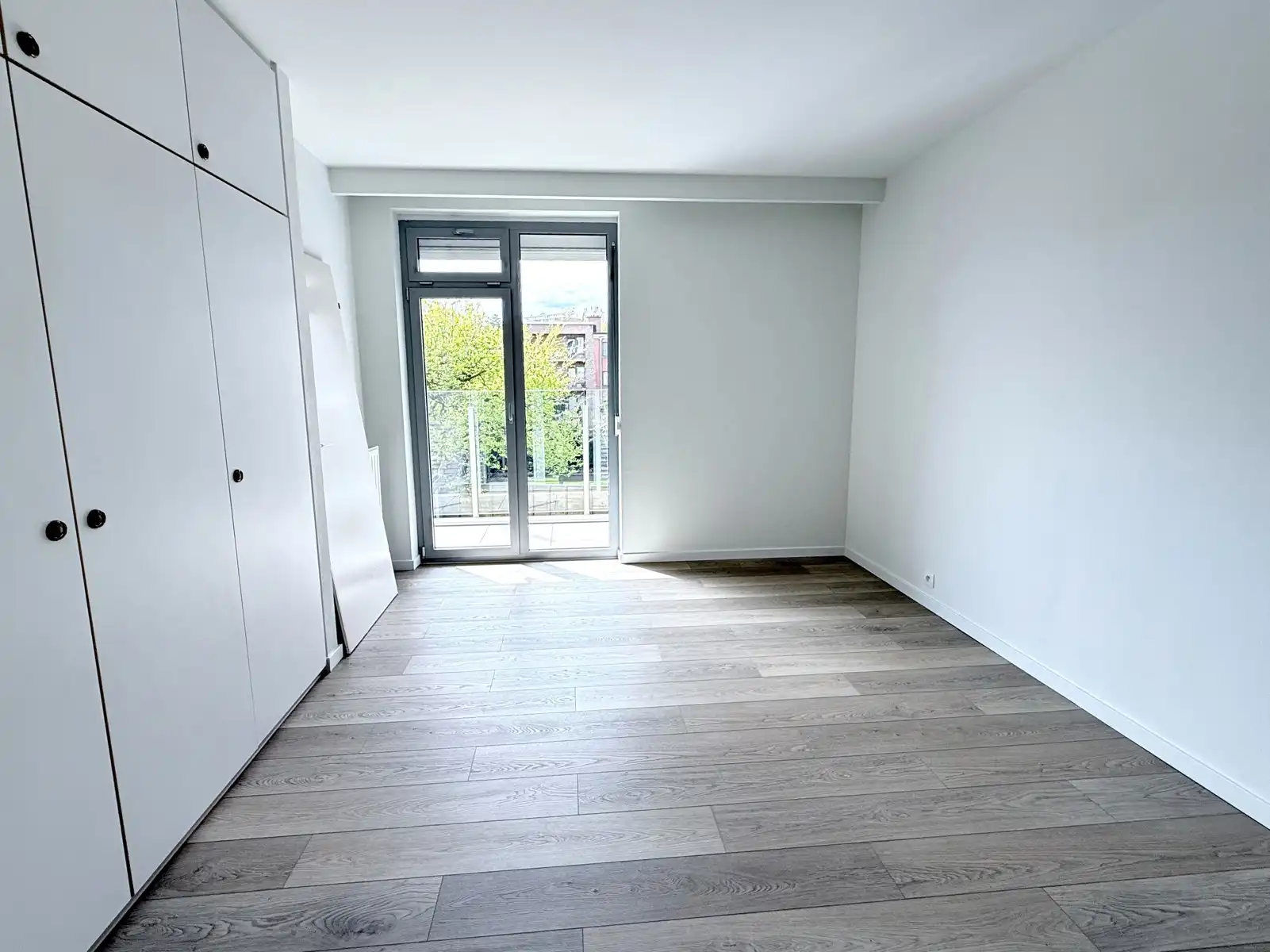 Berchem | Gerenoveerd 2 slpk app + terras  foto 12