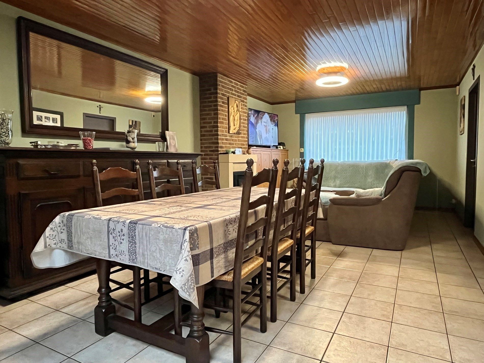 Gezellige woning te koop in Oostrozebeke! foto 6