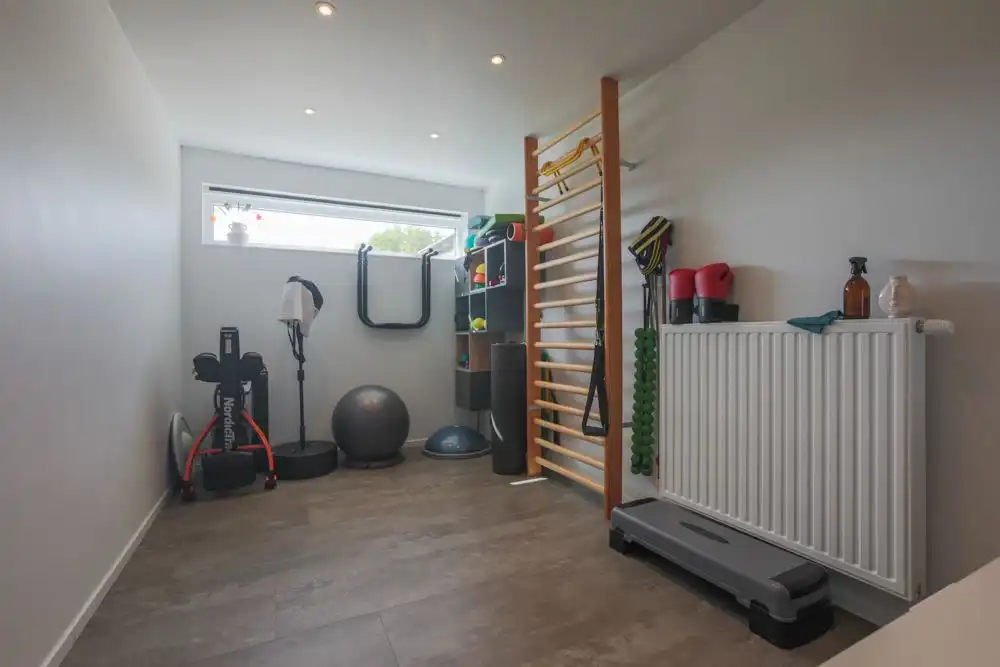 Vernieuwde woning met praktijk in de Arendswijk foto 12